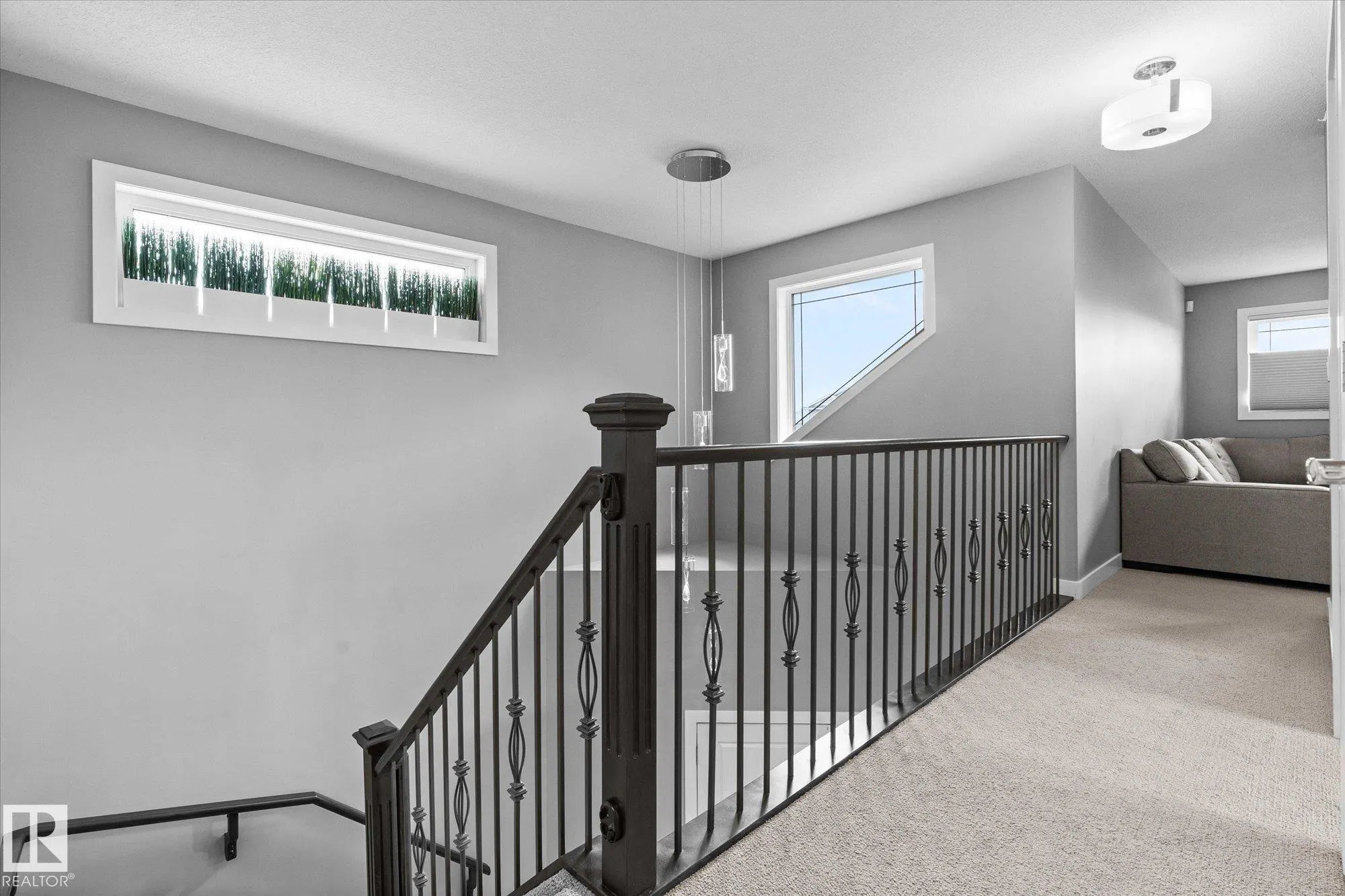 78 WOODHILL Lane