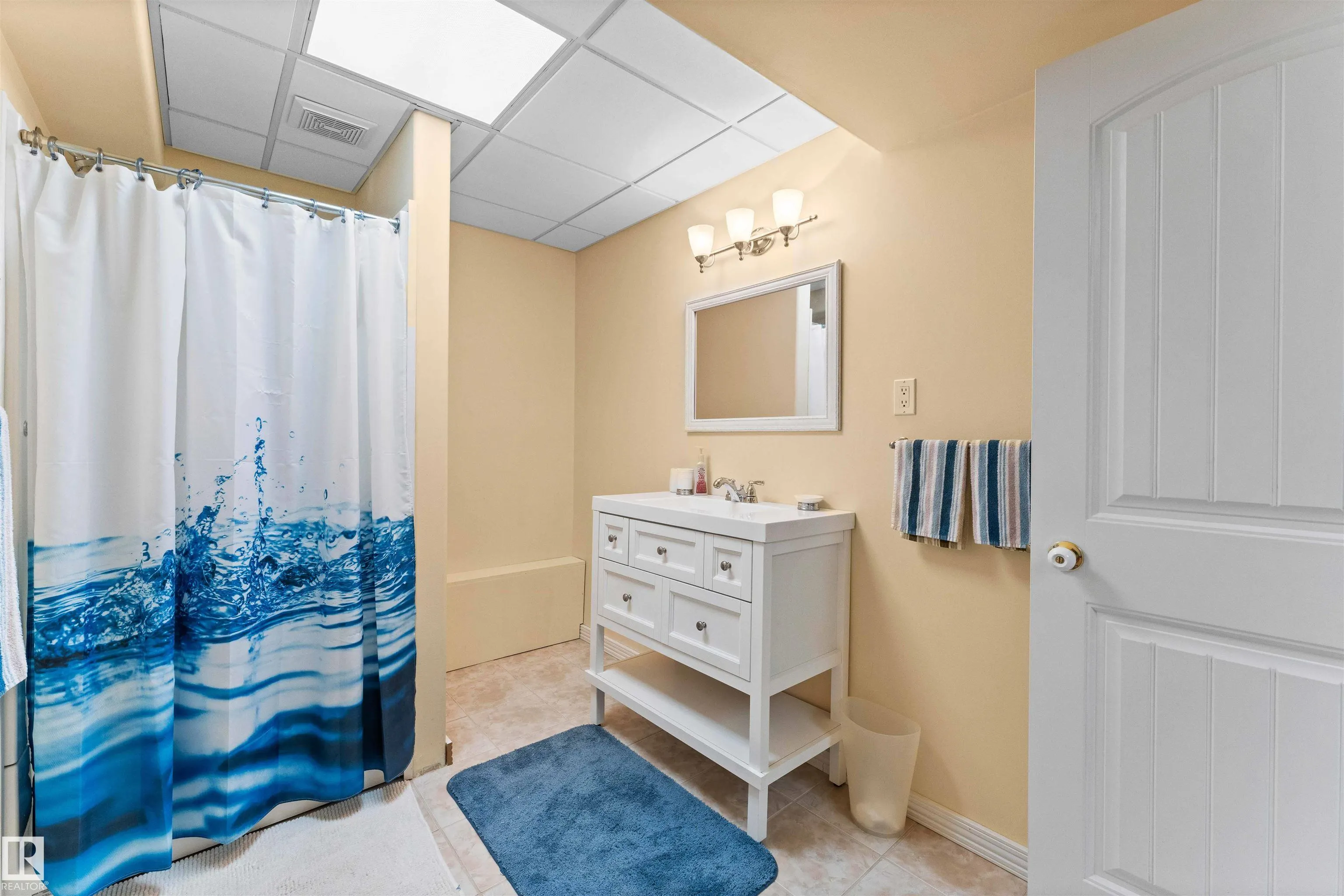 5 LAKEWOOD Cove