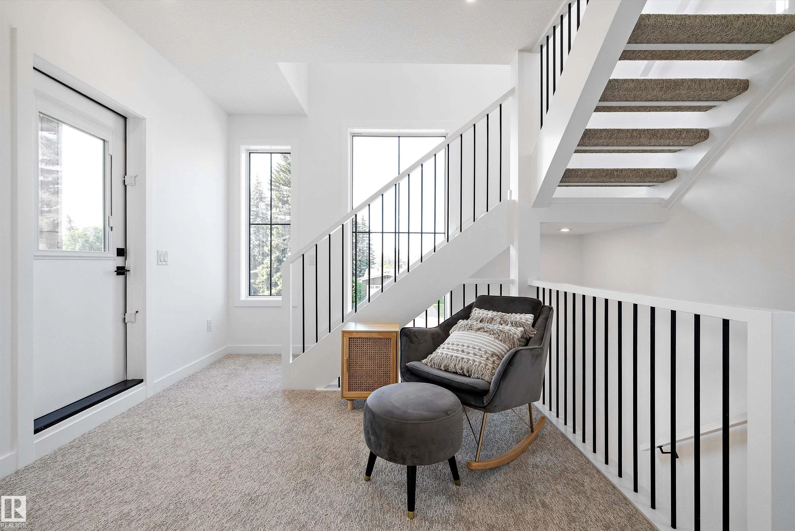 7505 Rowland Road