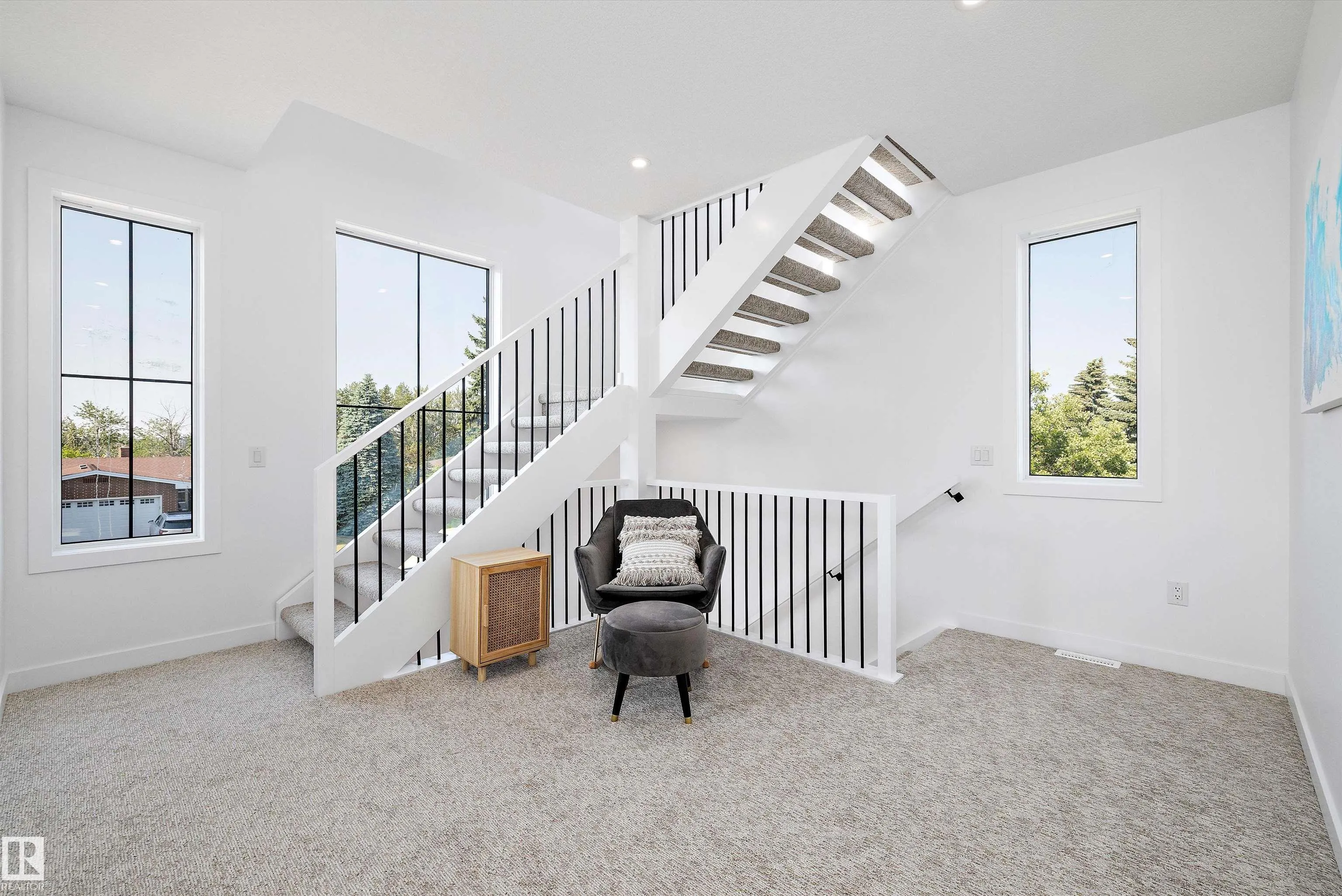 7505 Rowland Road