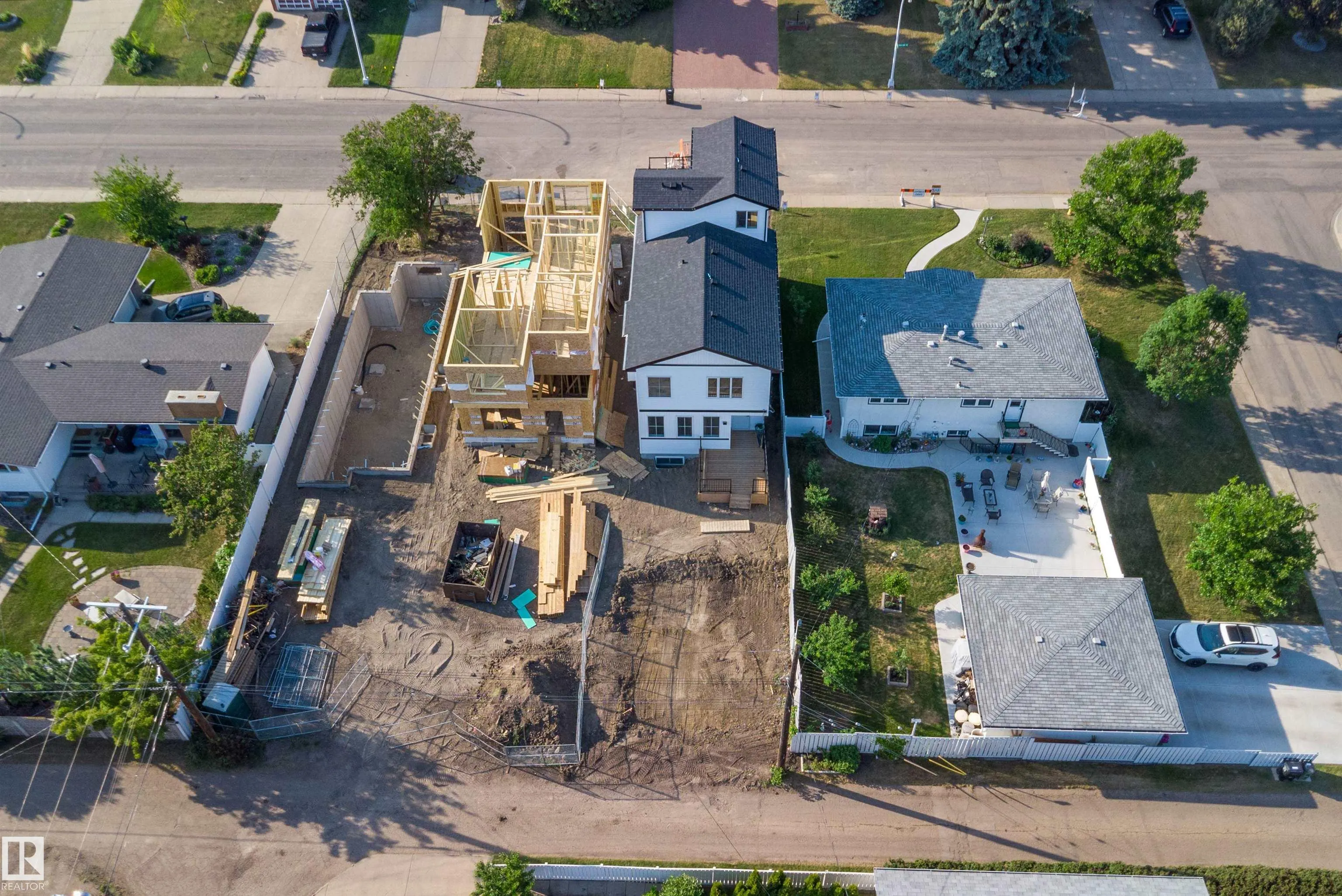 7505 Rowland Road