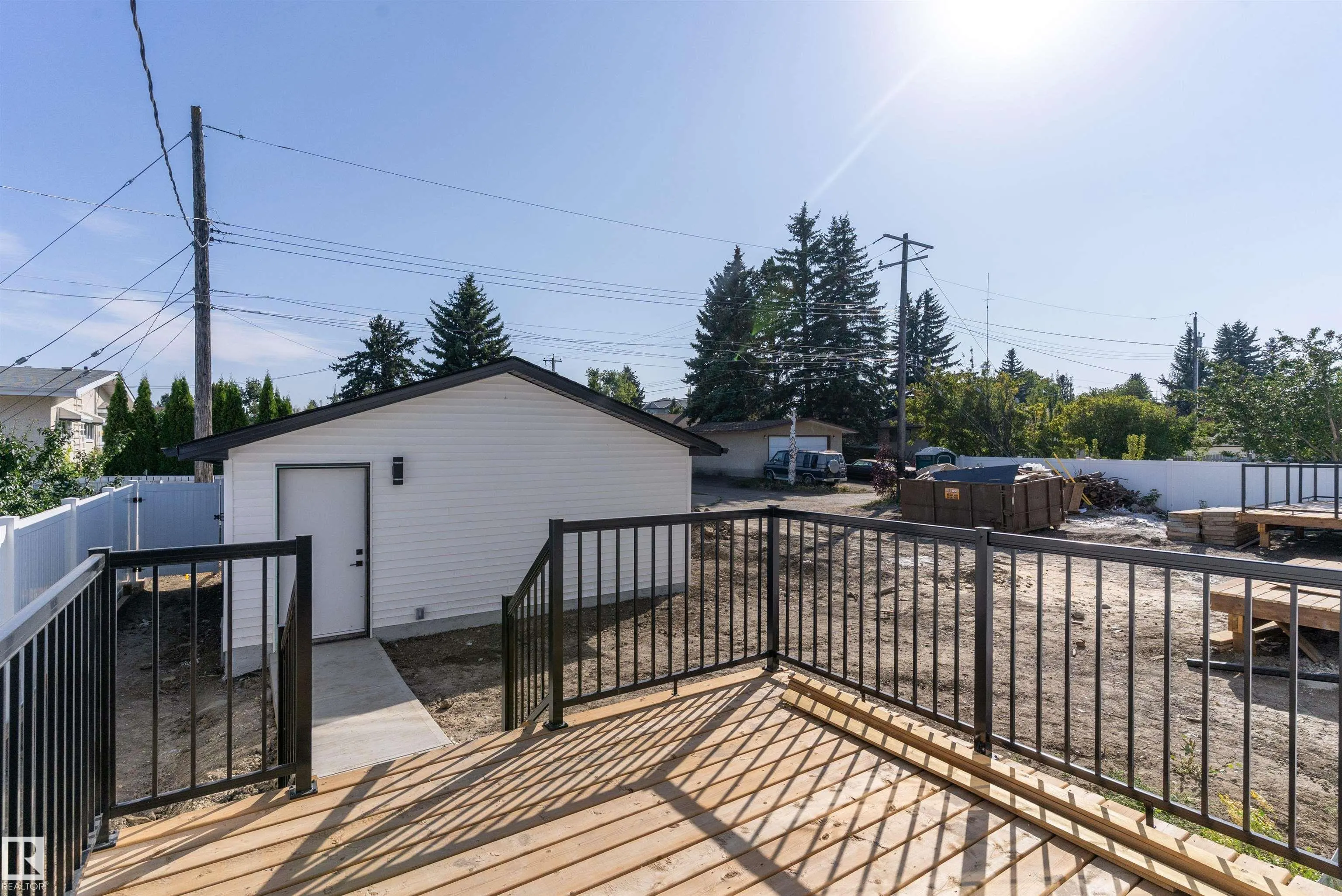7505 Rowland Road