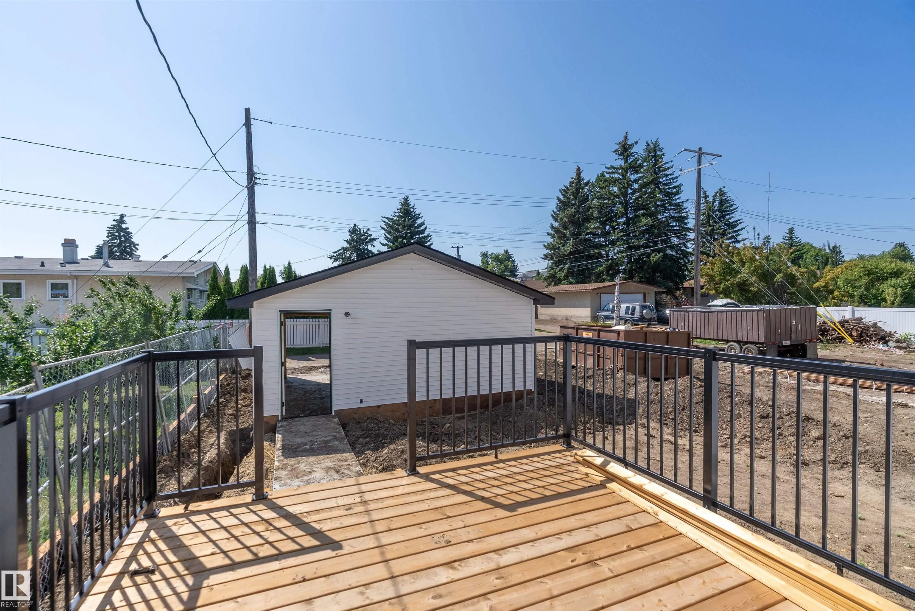 7505 Rowland Road