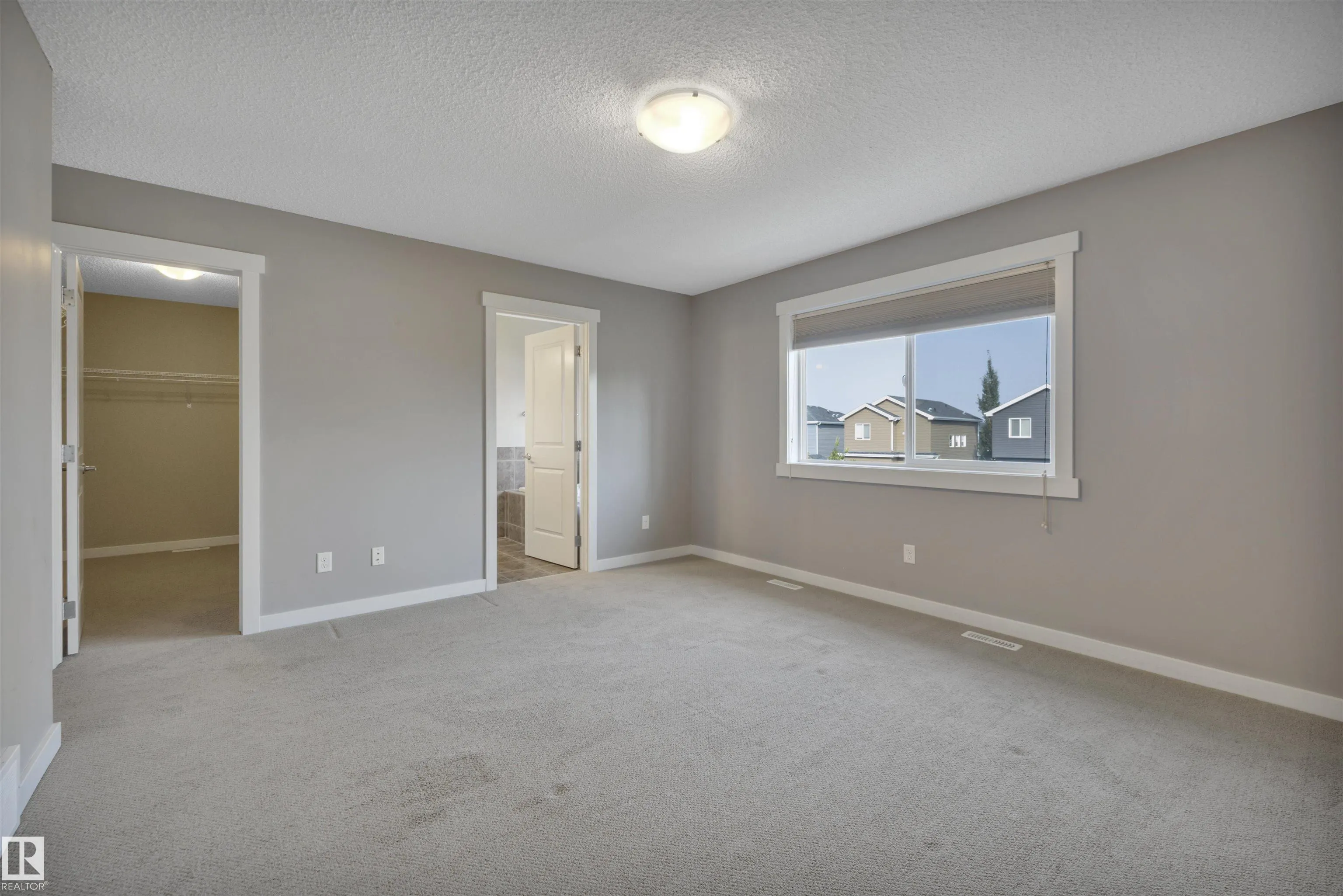 237 SHEPPARD Circle