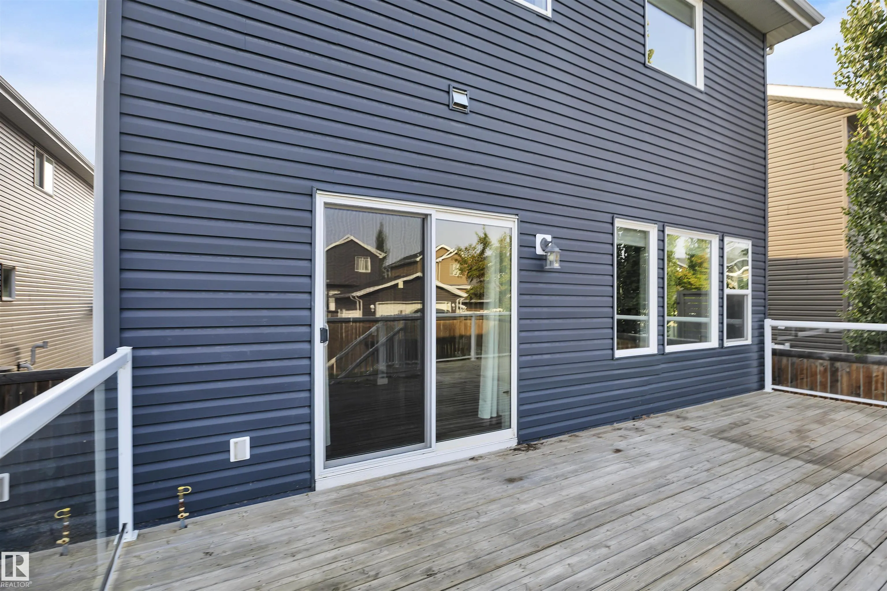 237 SHEPPARD Circle