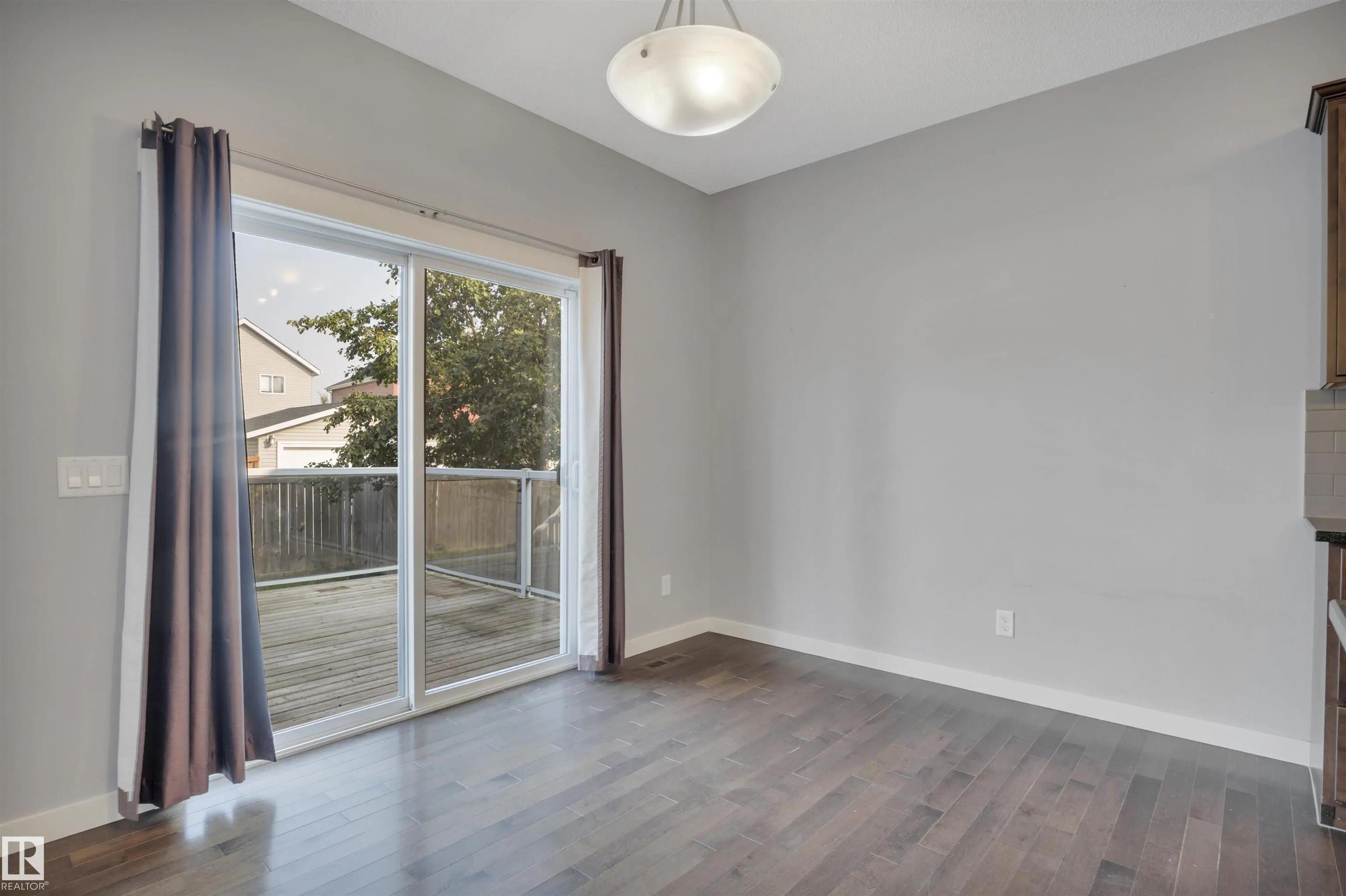 237 SHEPPARD Circle