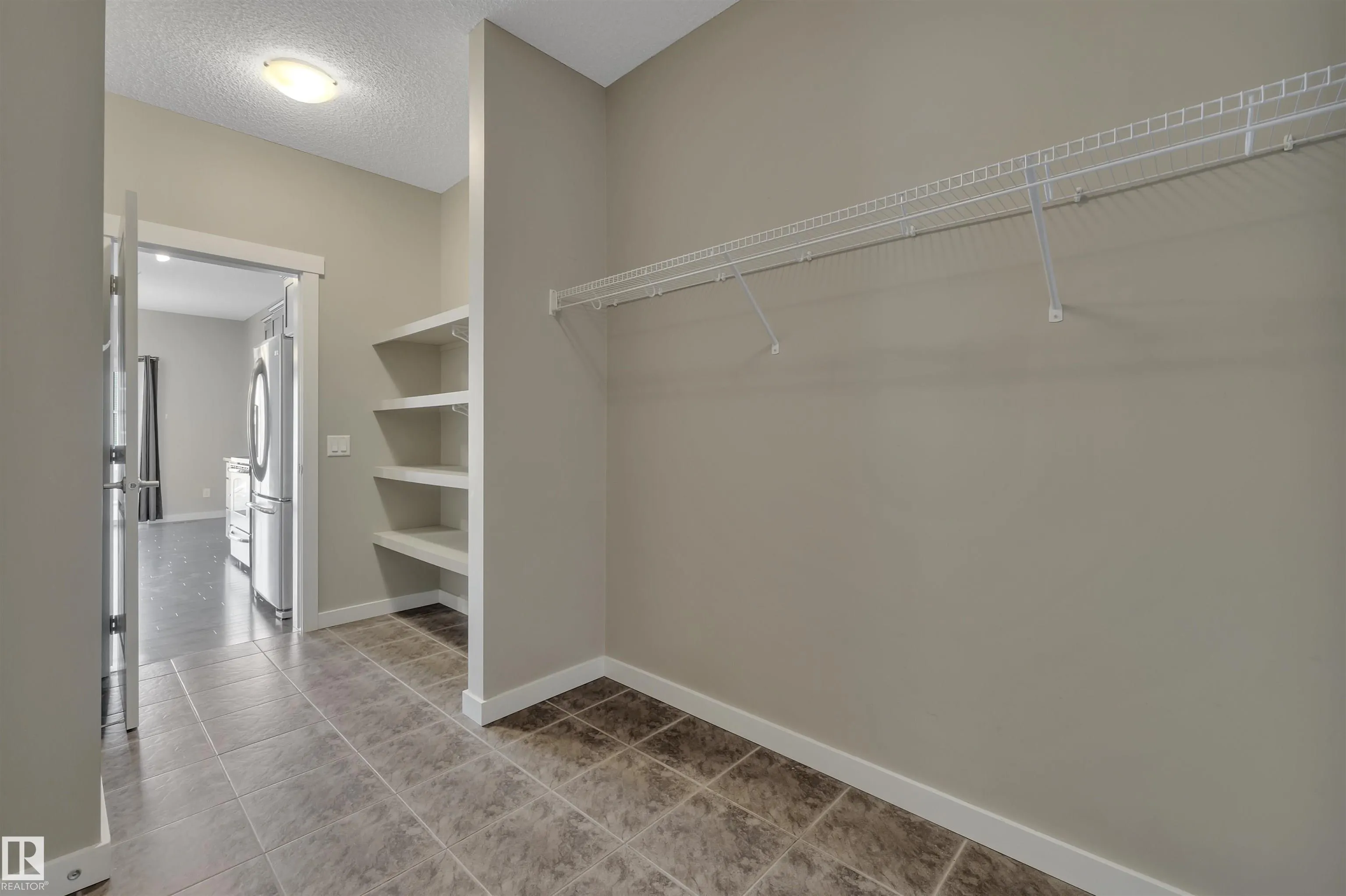 237 SHEPPARD Circle