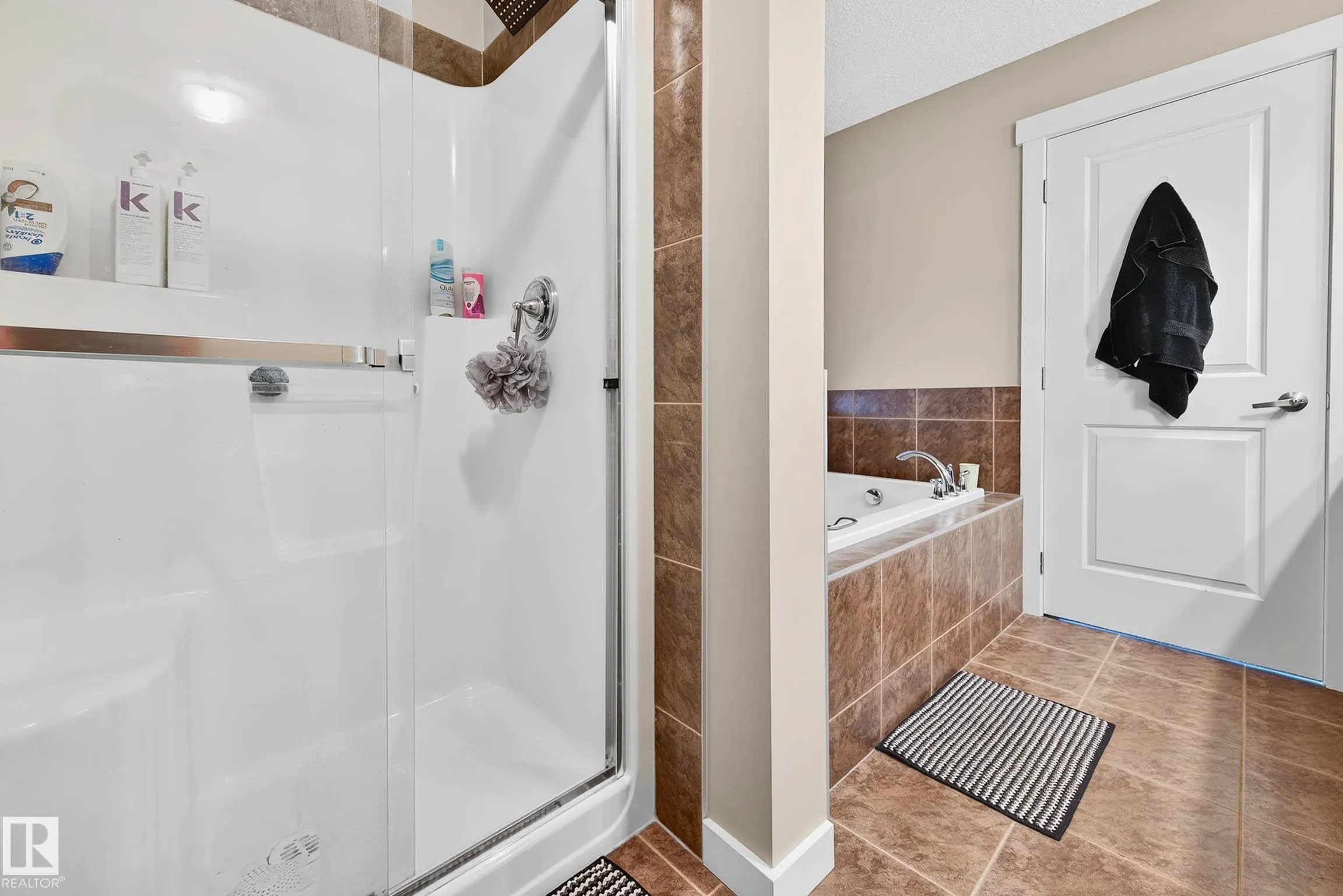 237 SHEPPARD Circle