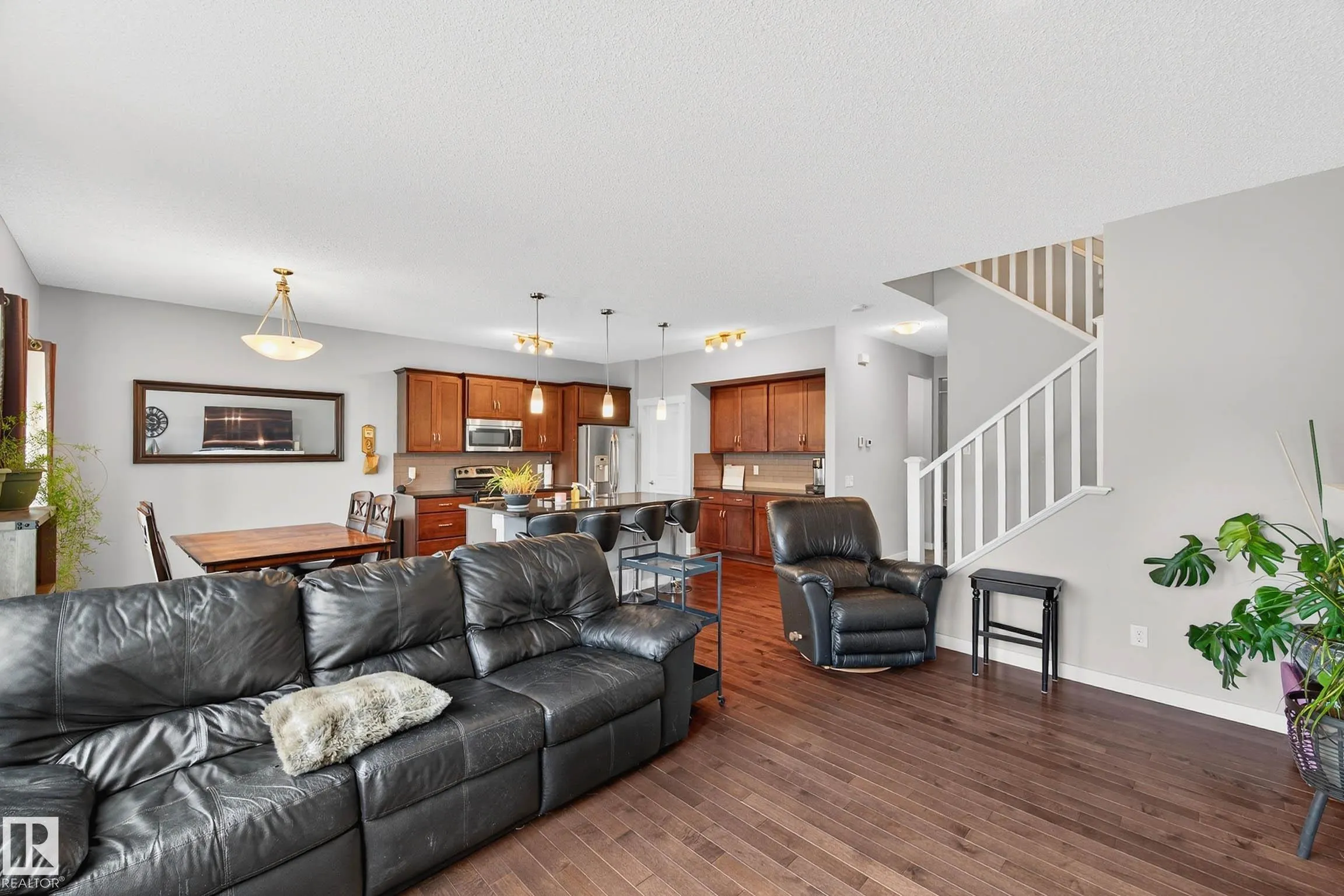 237 SHEPPARD Circle