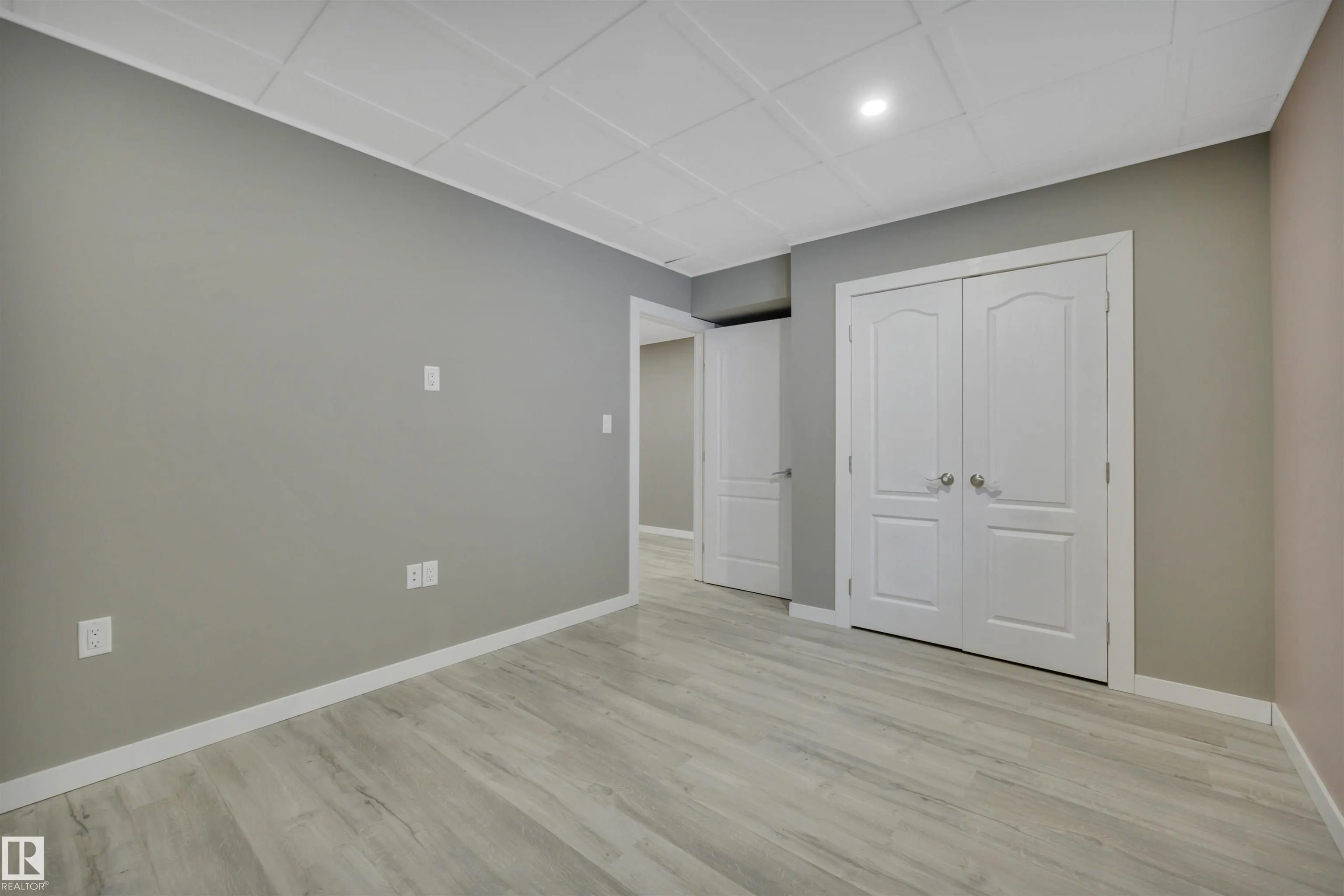 237 SHEPPARD Circle