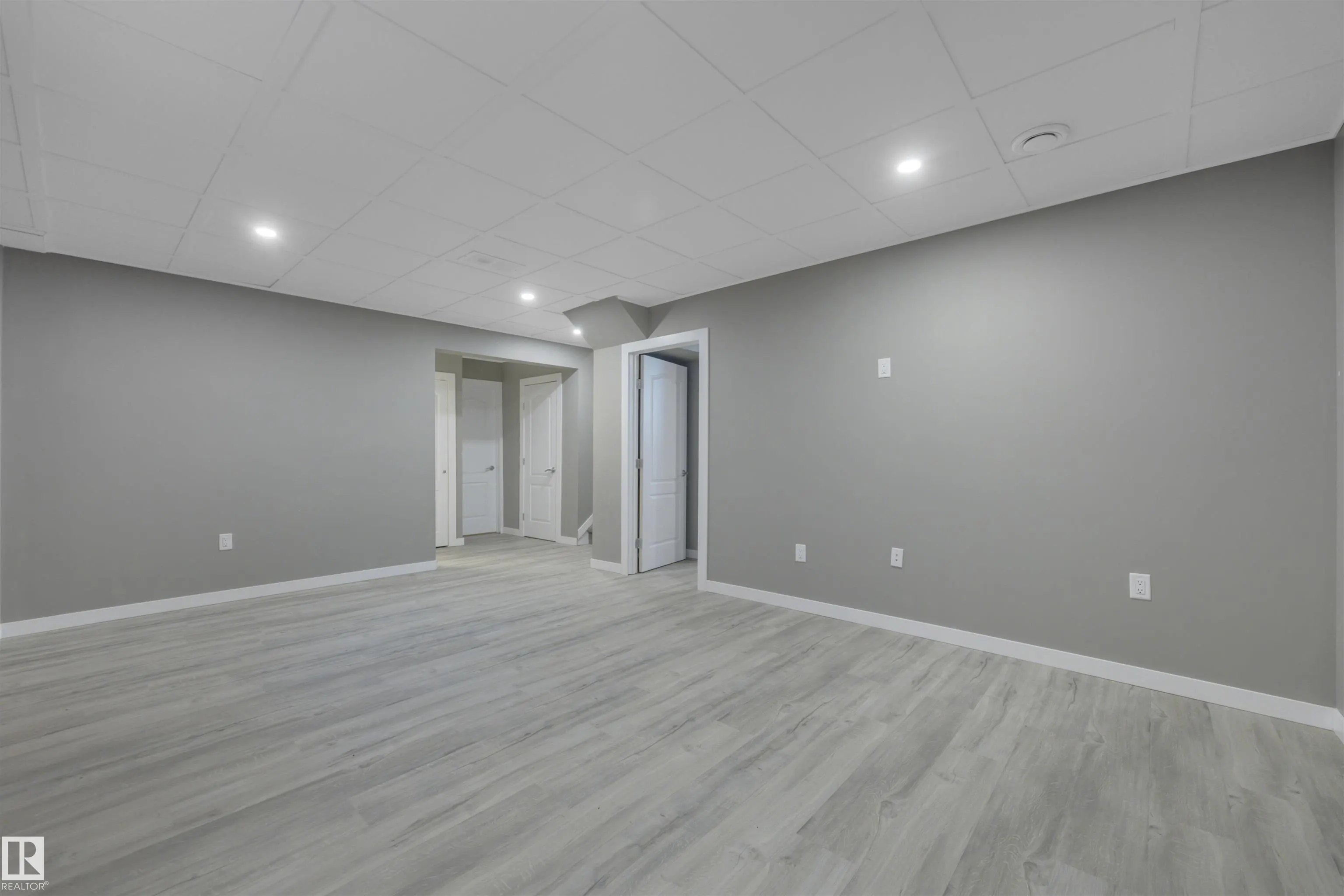 237 SHEPPARD Circle