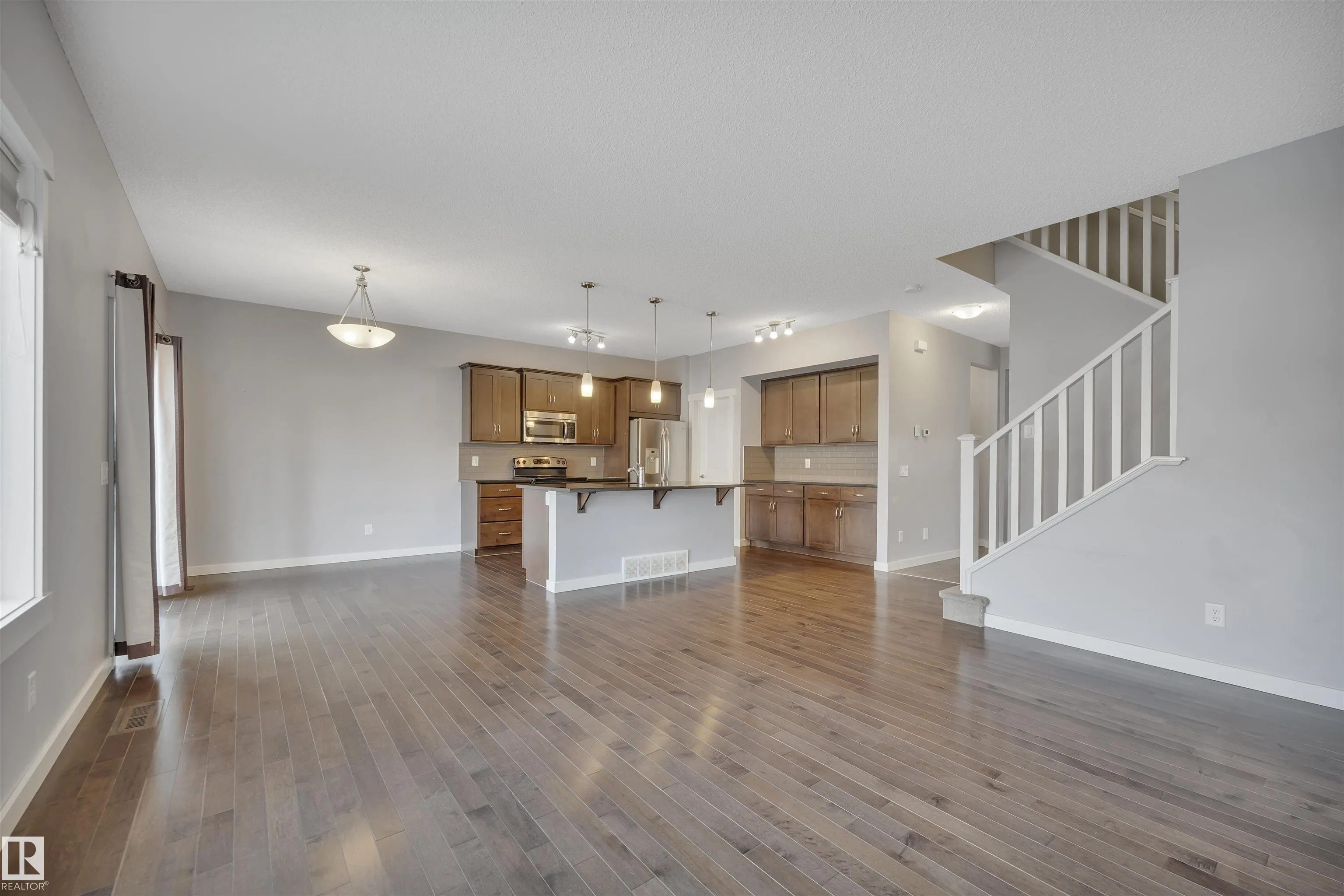 237 SHEPPARD Circle