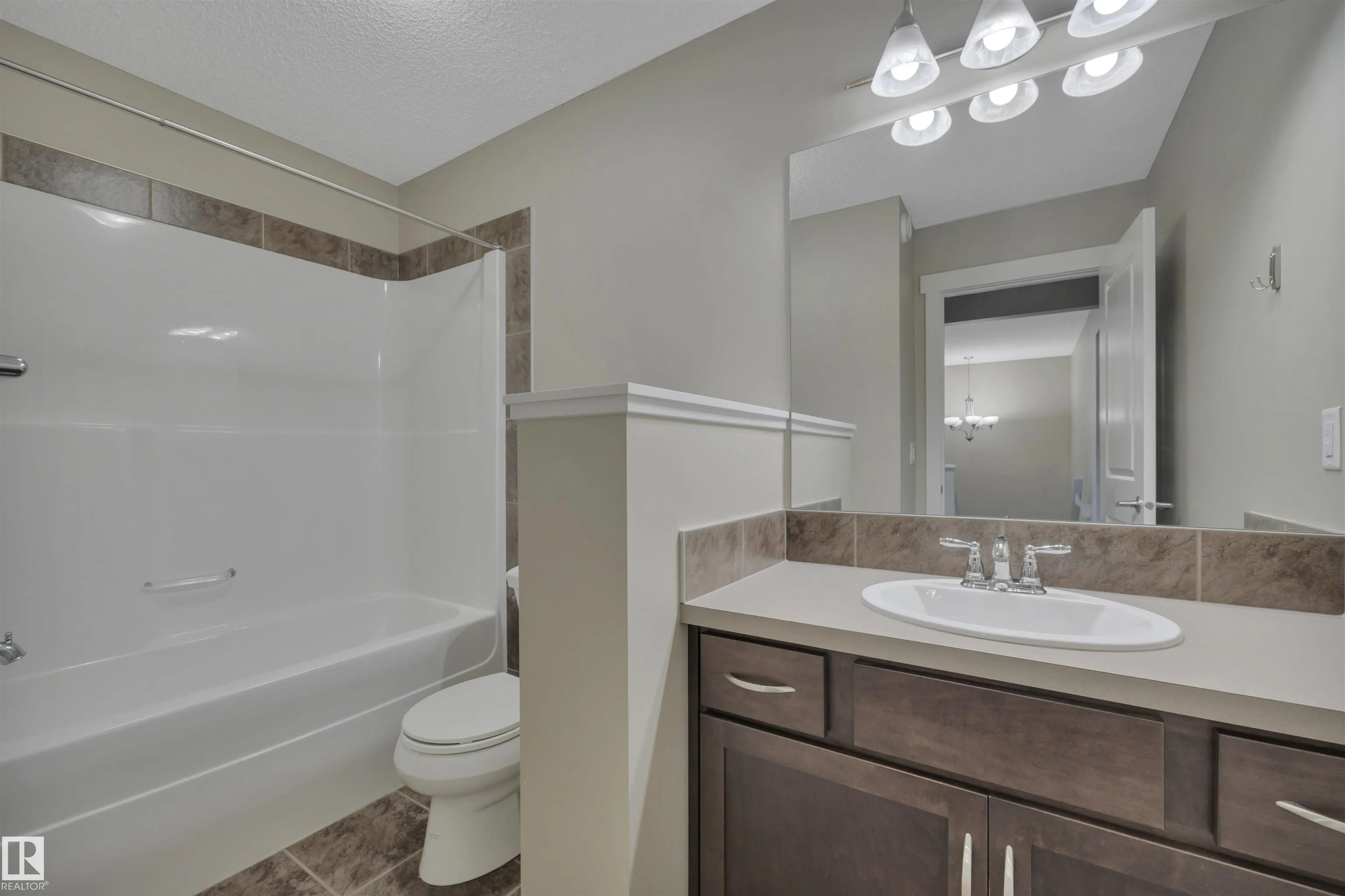 237 SHEPPARD Circle