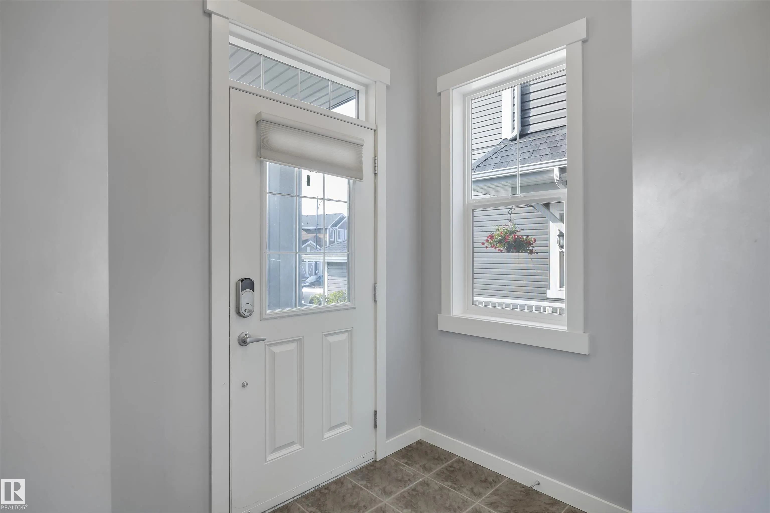 237 SHEPPARD Circle