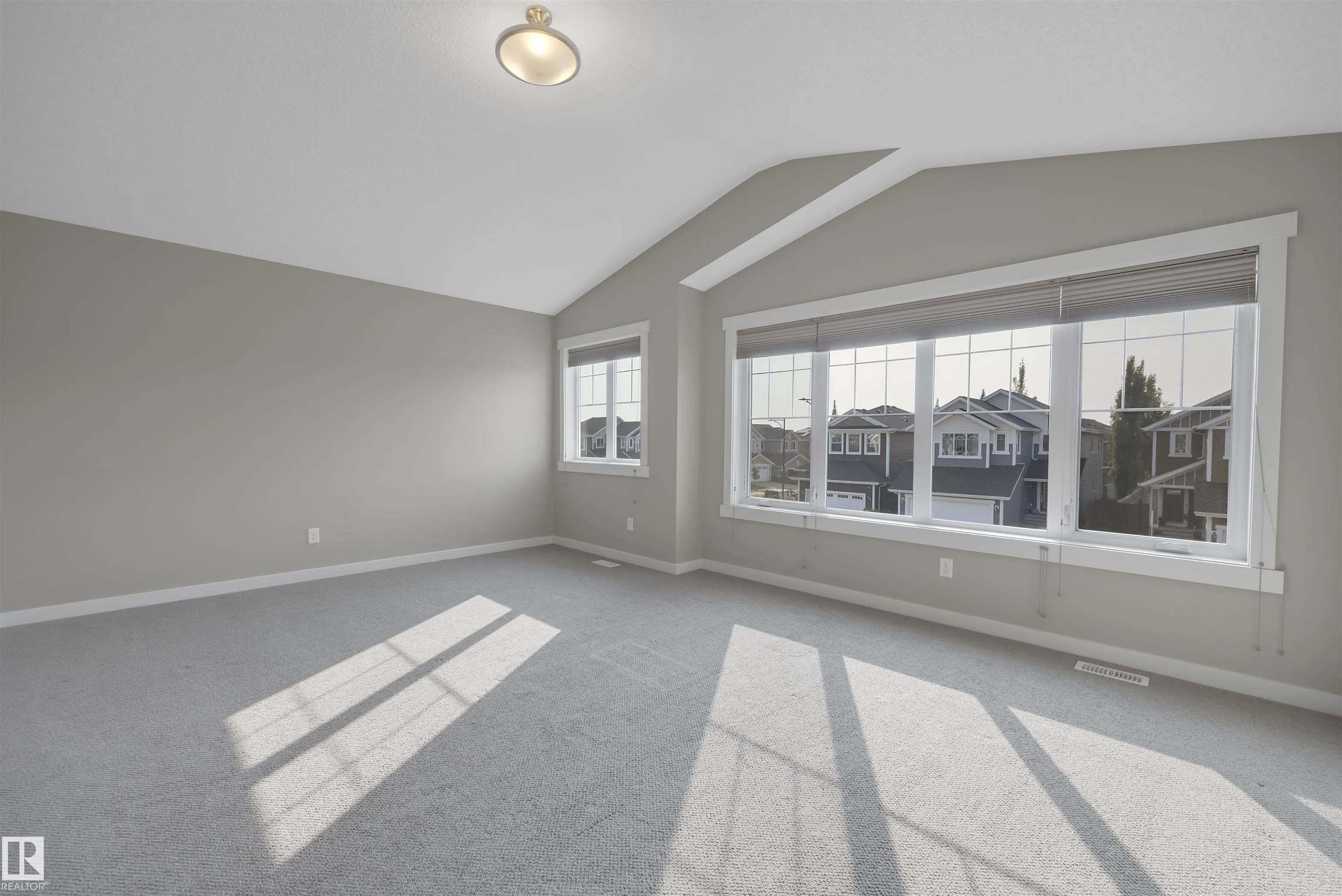 237 SHEPPARD Circle