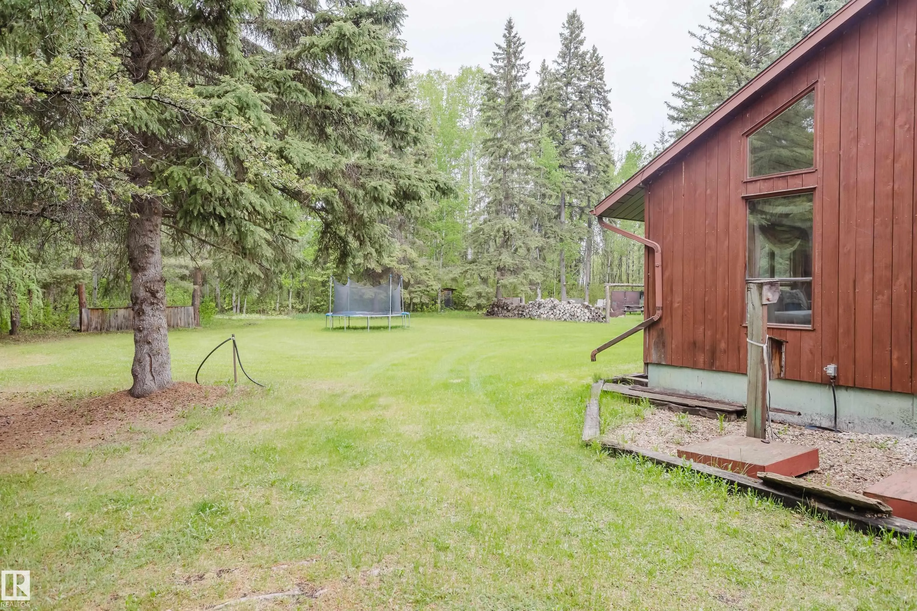14 52215 RGE ROAD 270
