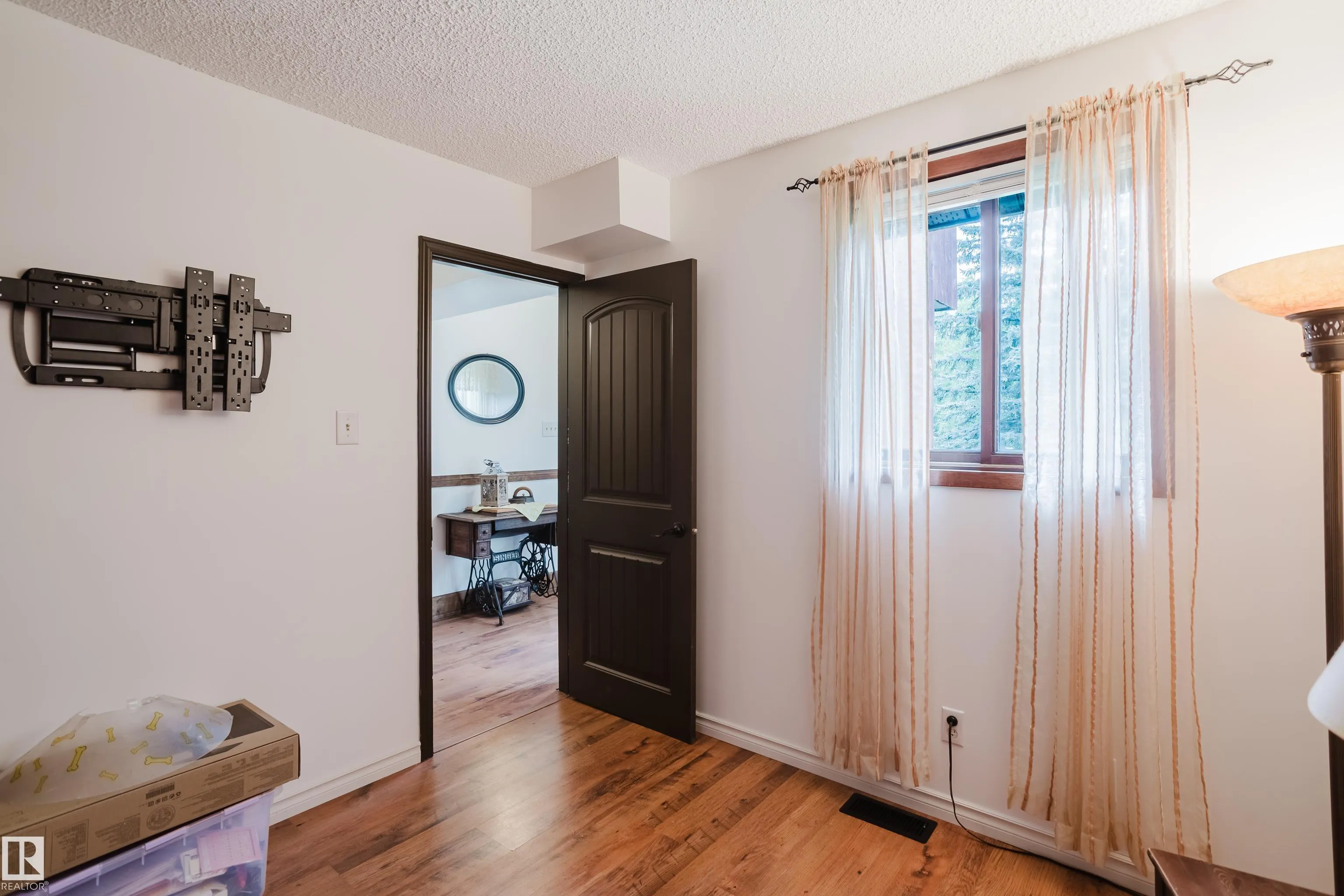 14 52215 RGE ROAD 270