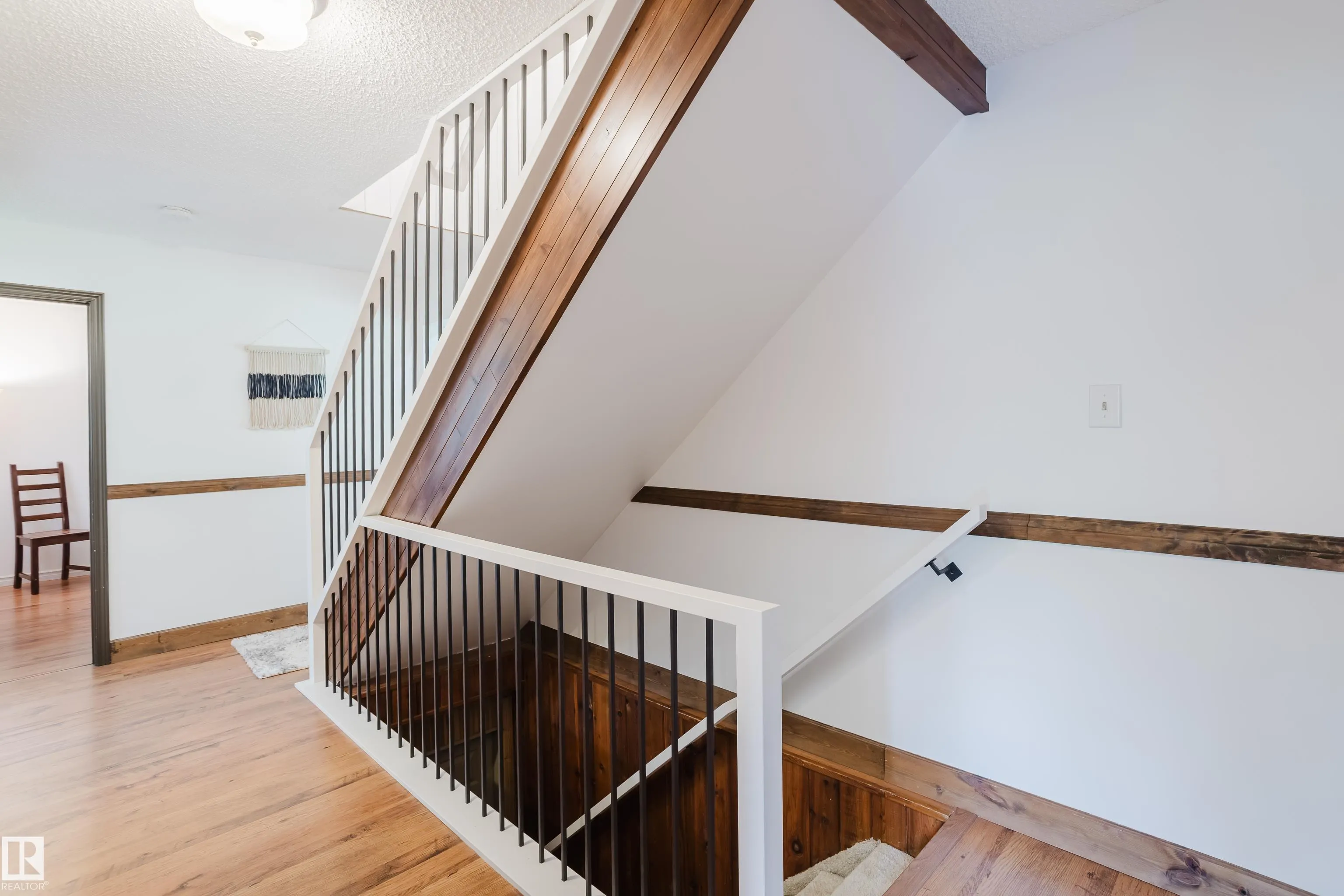 14 52215 RGE ROAD 270