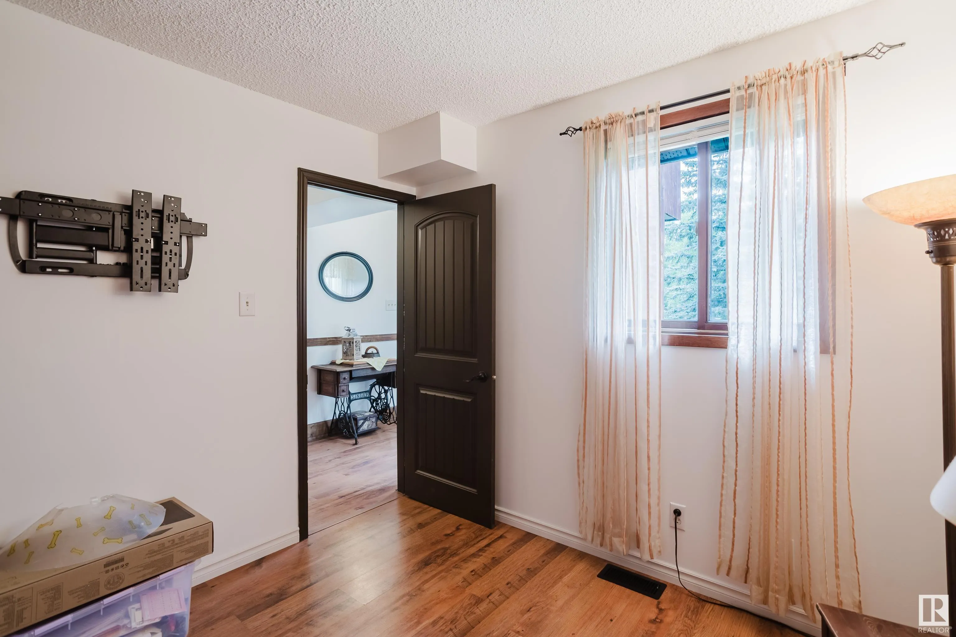14 52215 RGE ROAD 270