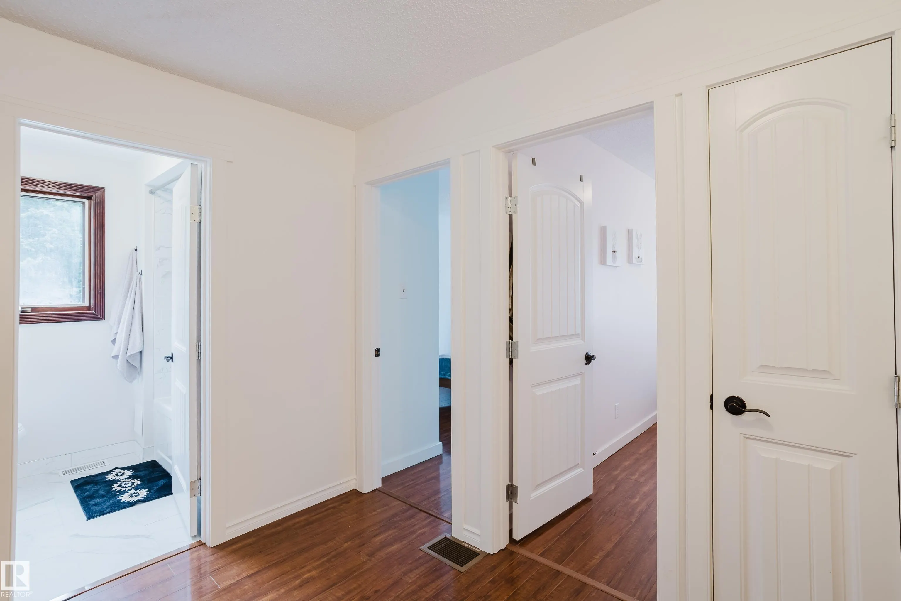 14 52215 RGE ROAD 270