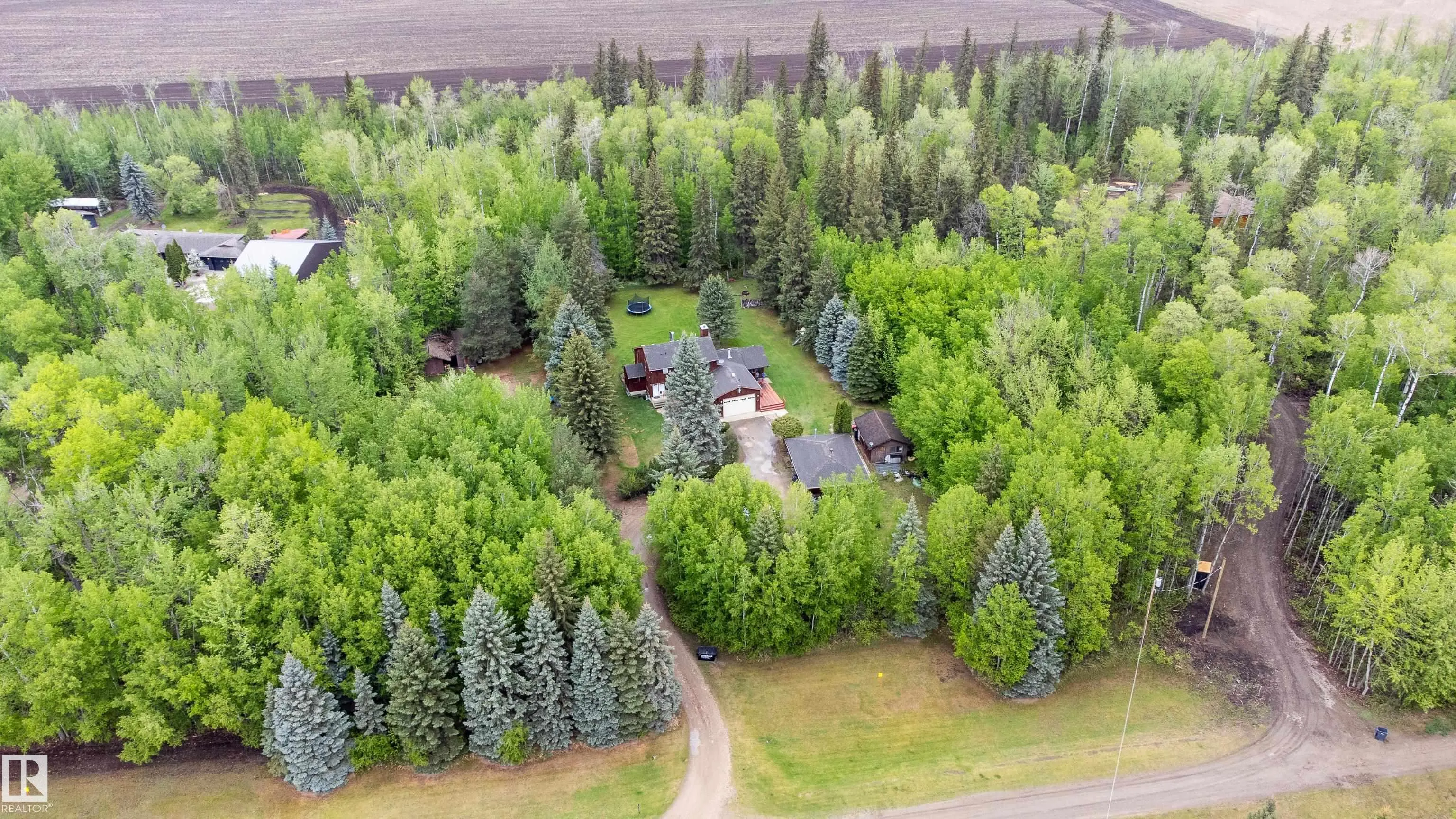14 52215 RGE ROAD 270