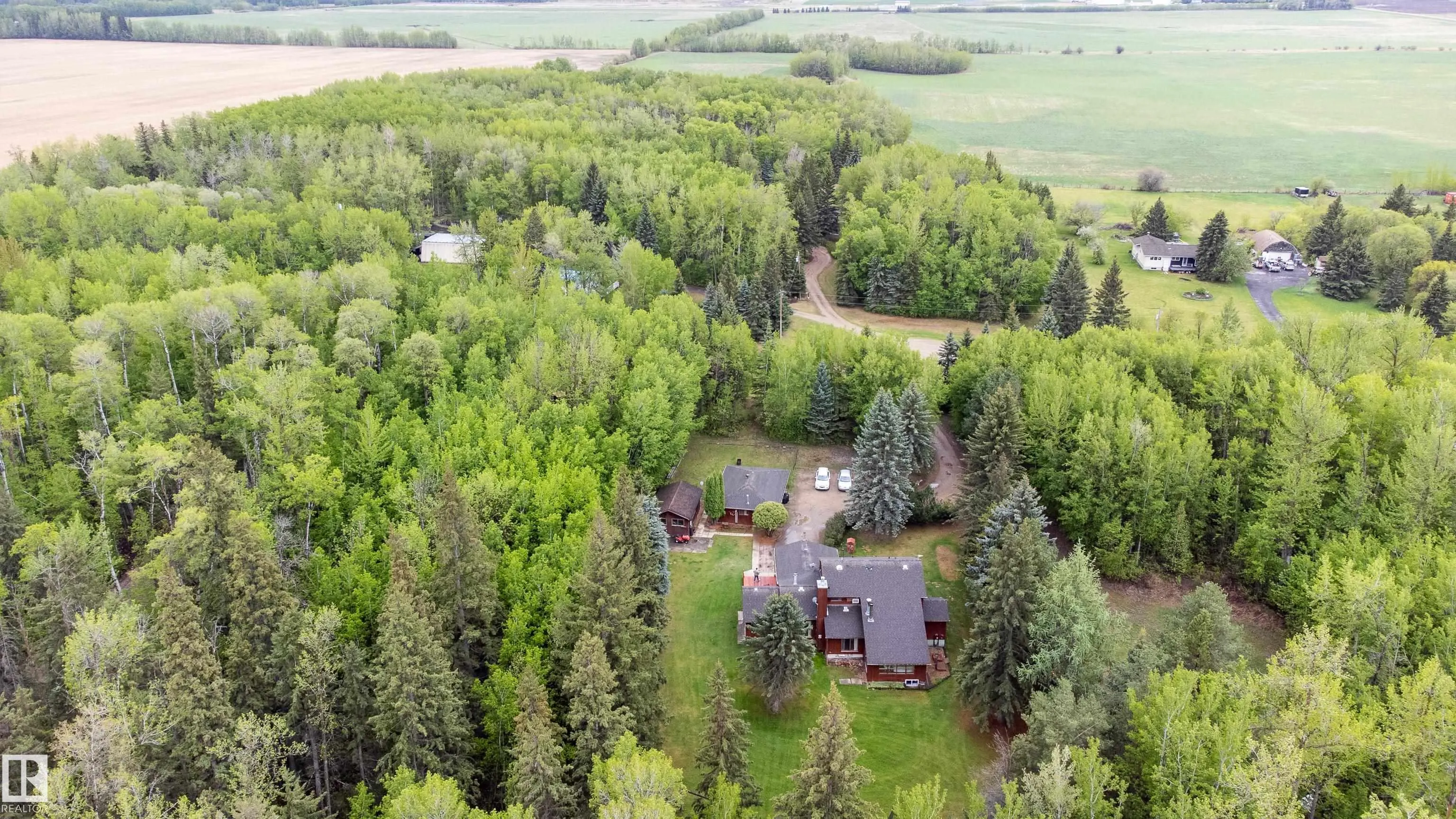 14 52215 RGE ROAD 270