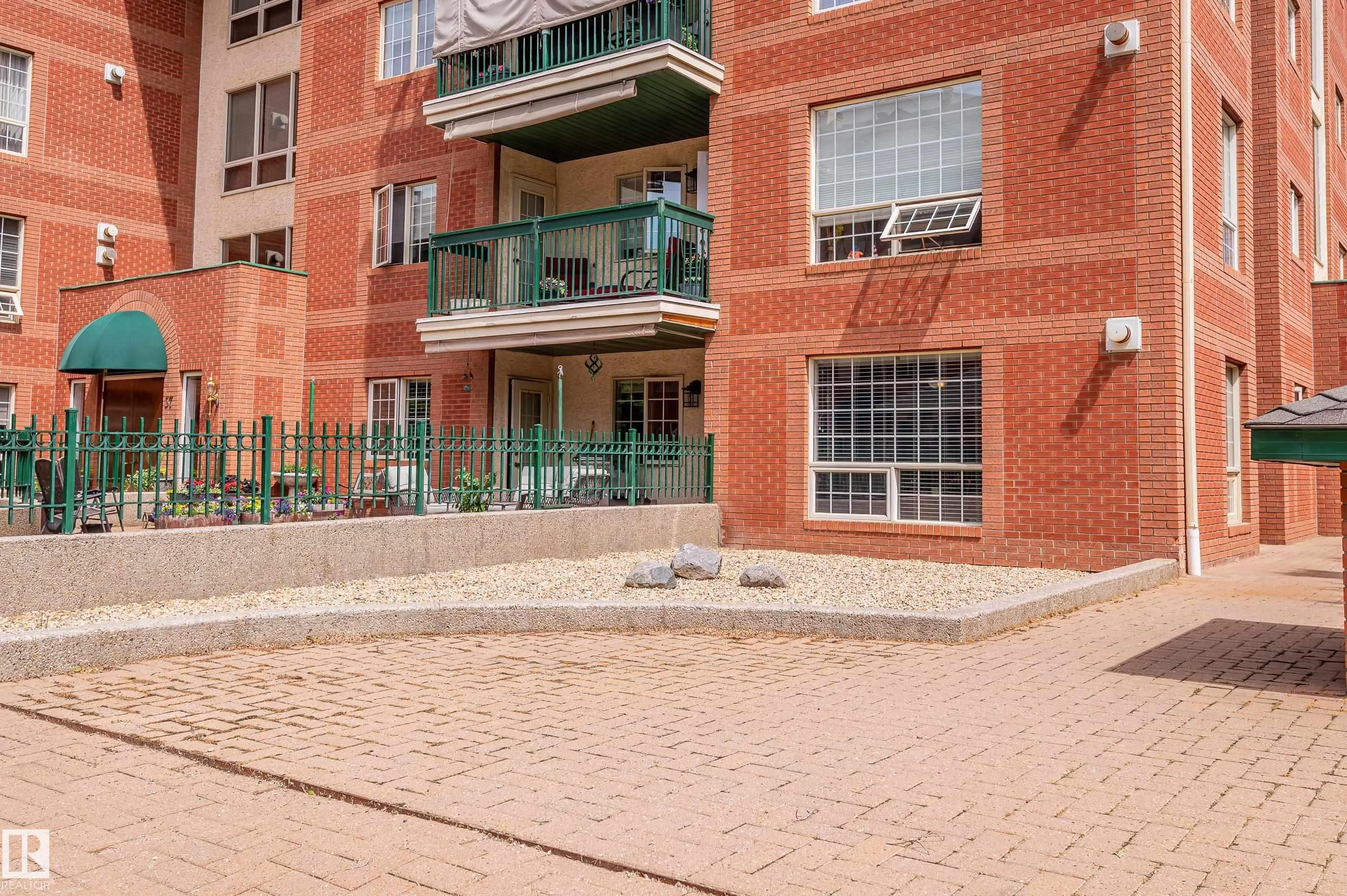 37 SIR WINSTON CHURCHILL Avenue