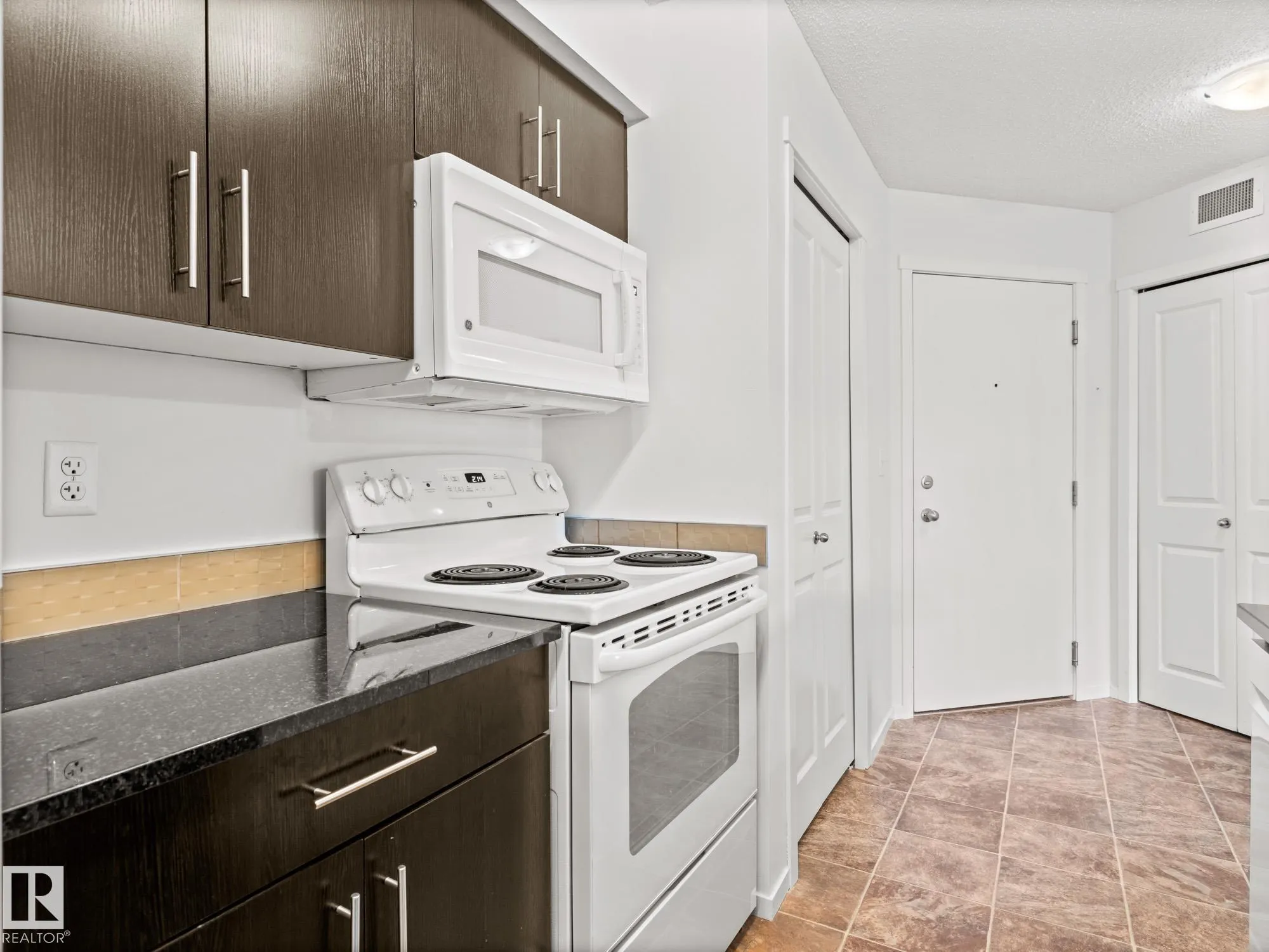 3207 JAMES MOWATT Trail