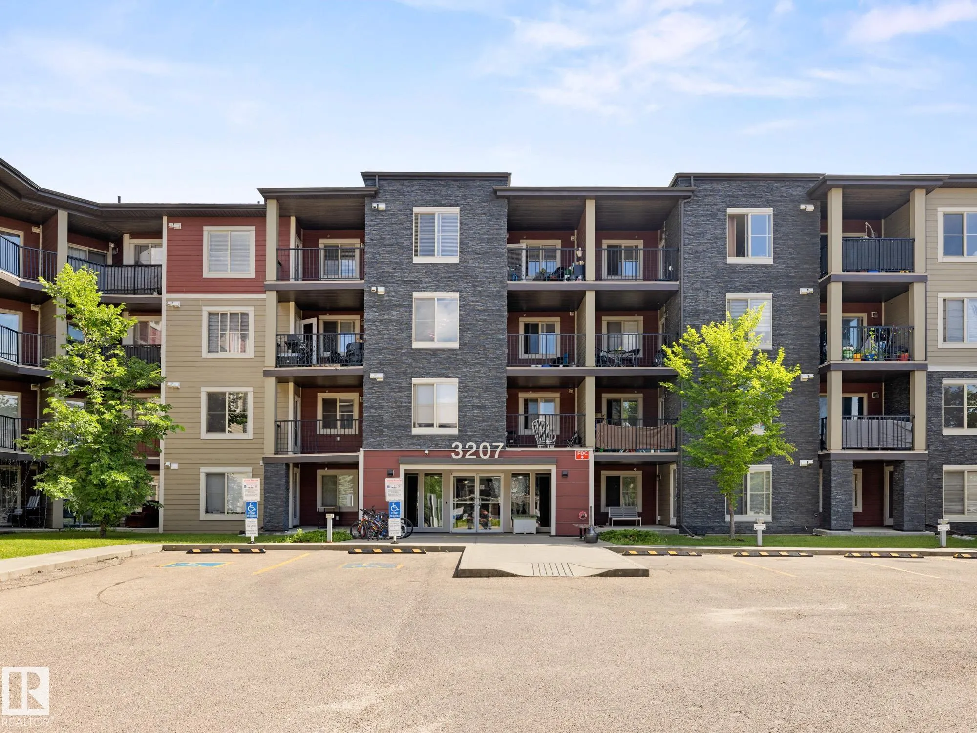 3207 JAMES MOWATT Trail