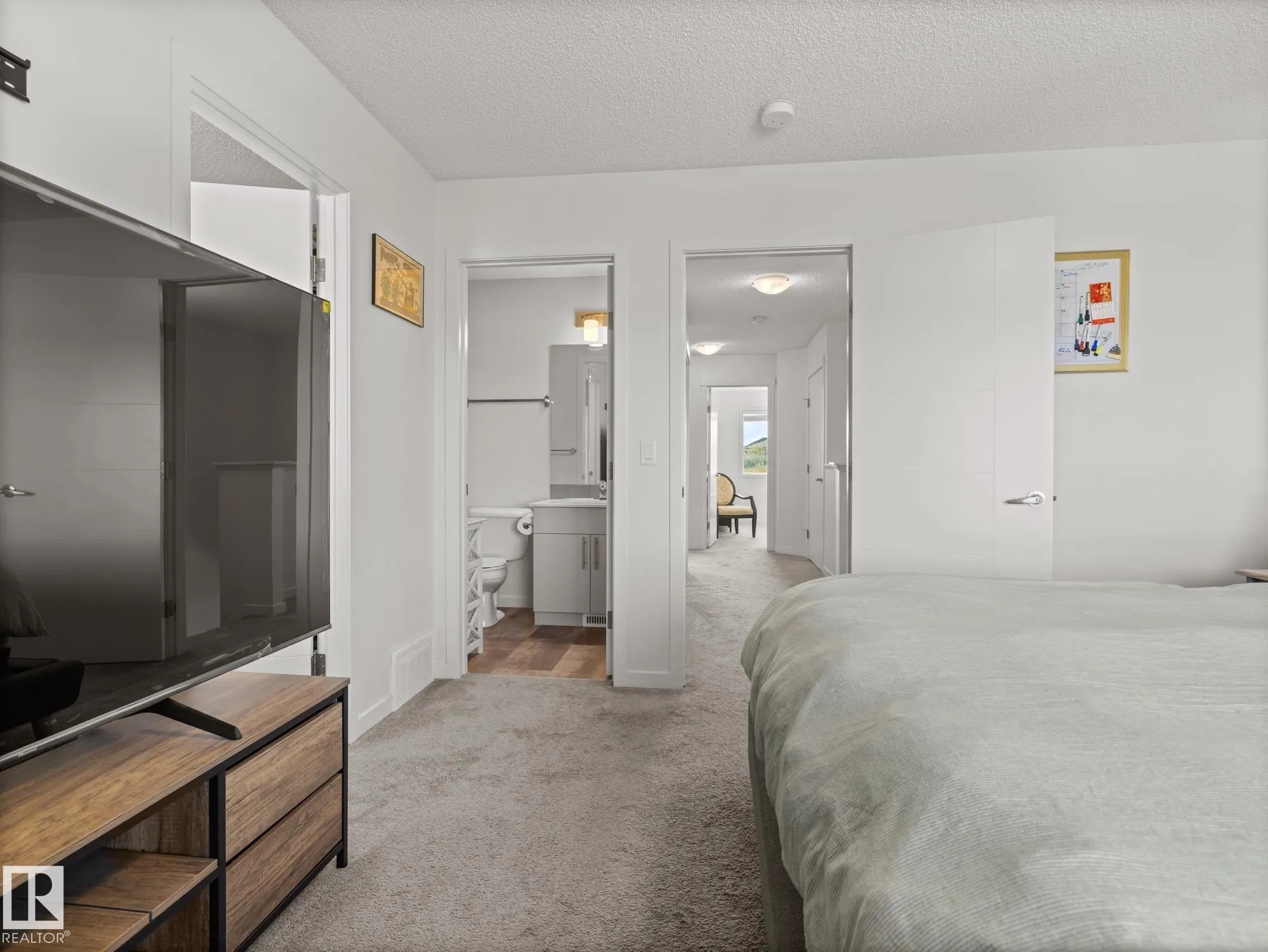 8743 CARSON Way
