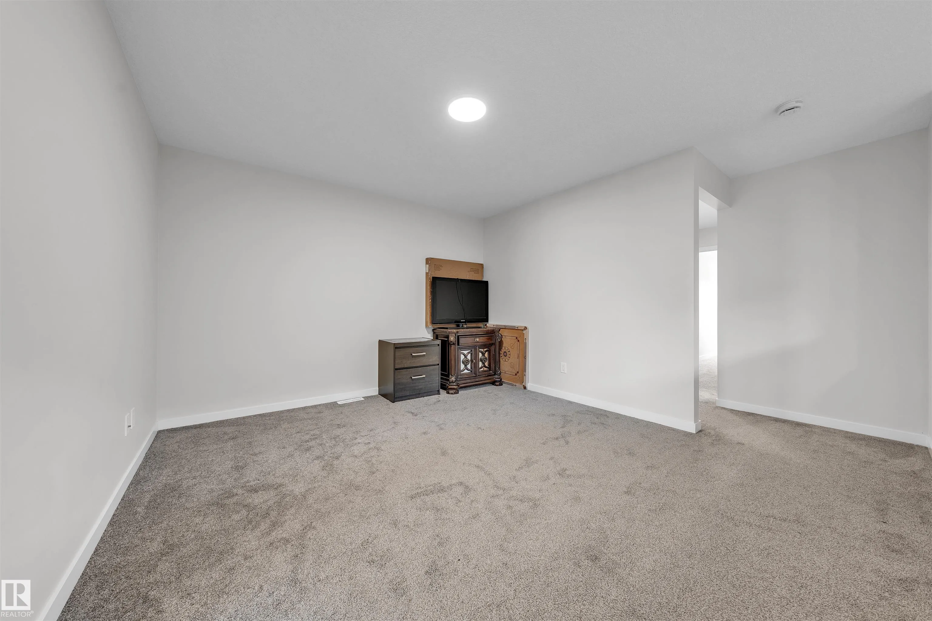 226 ORCHARDS Boulevard