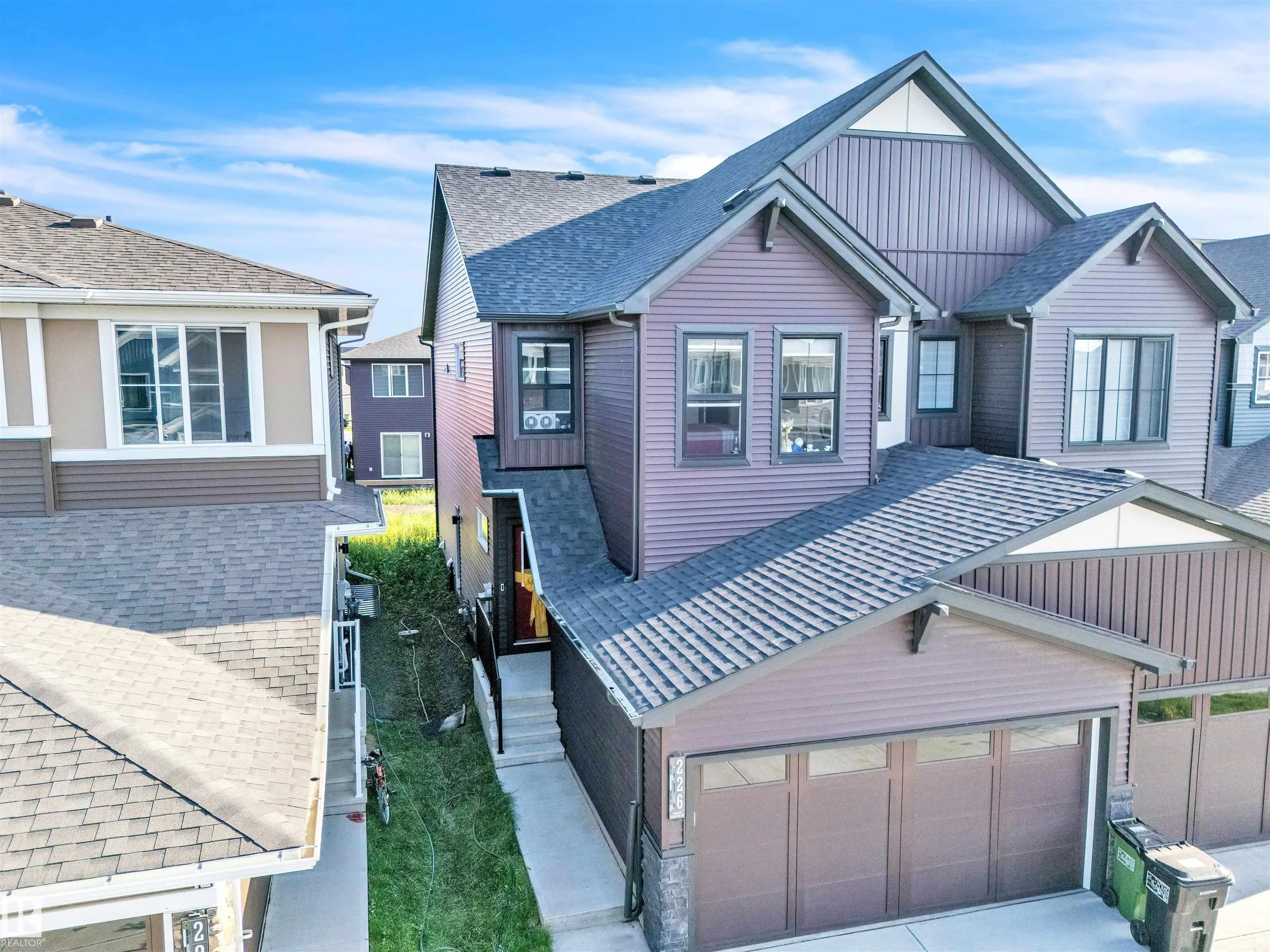 226 ORCHARDS Boulevard