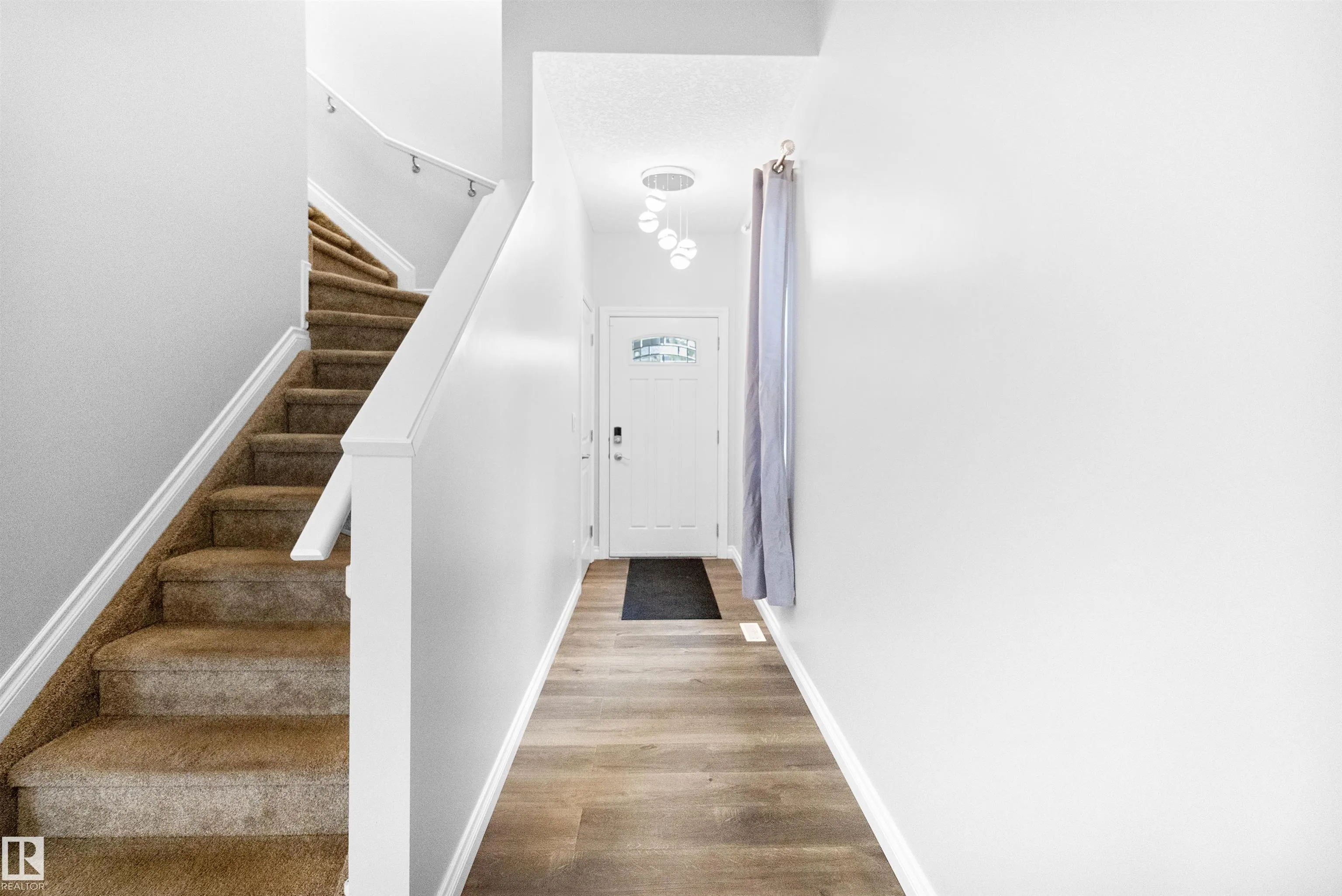 37 ROSEBERRY Lane