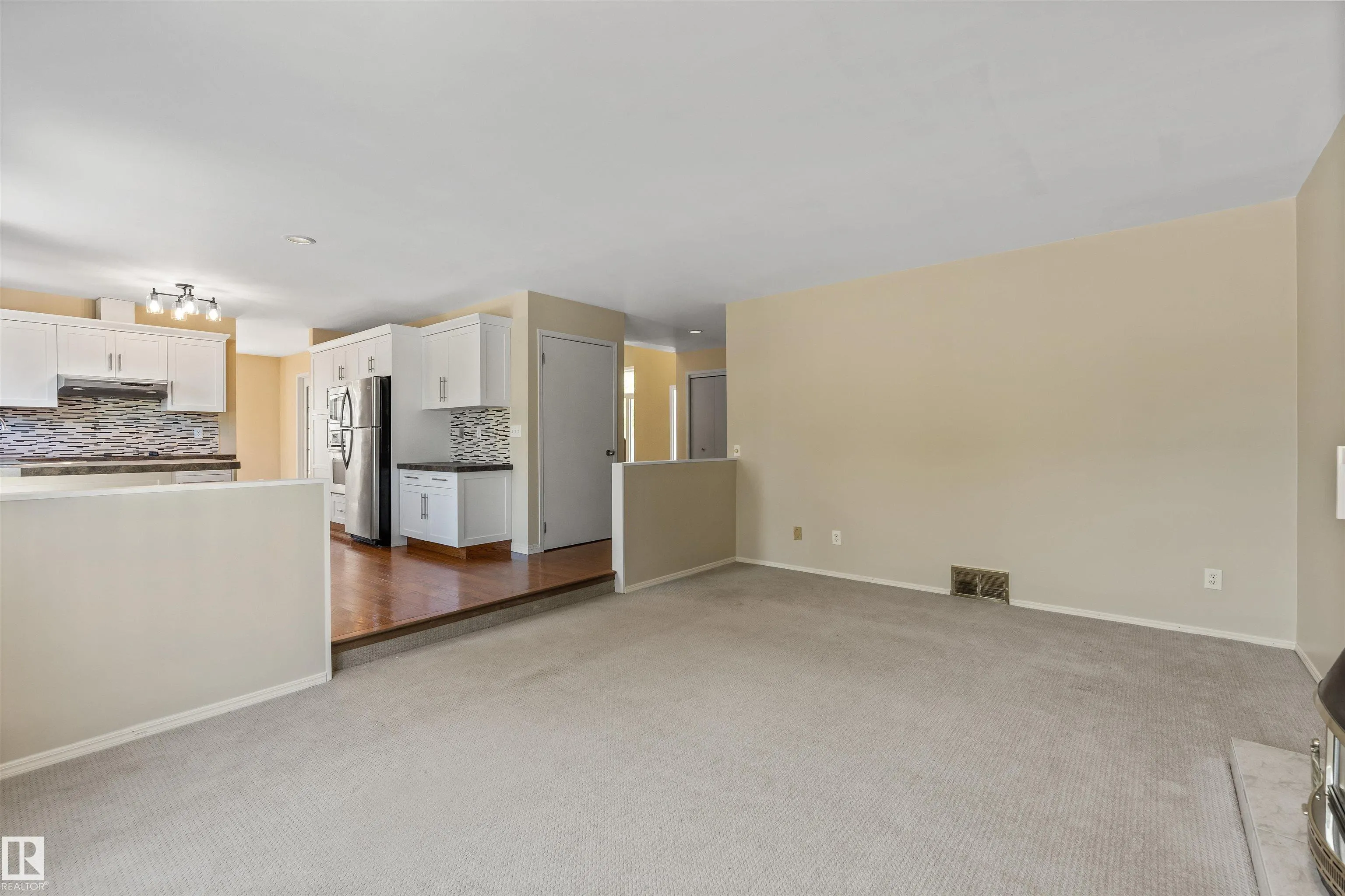 57 DEANE Crescent