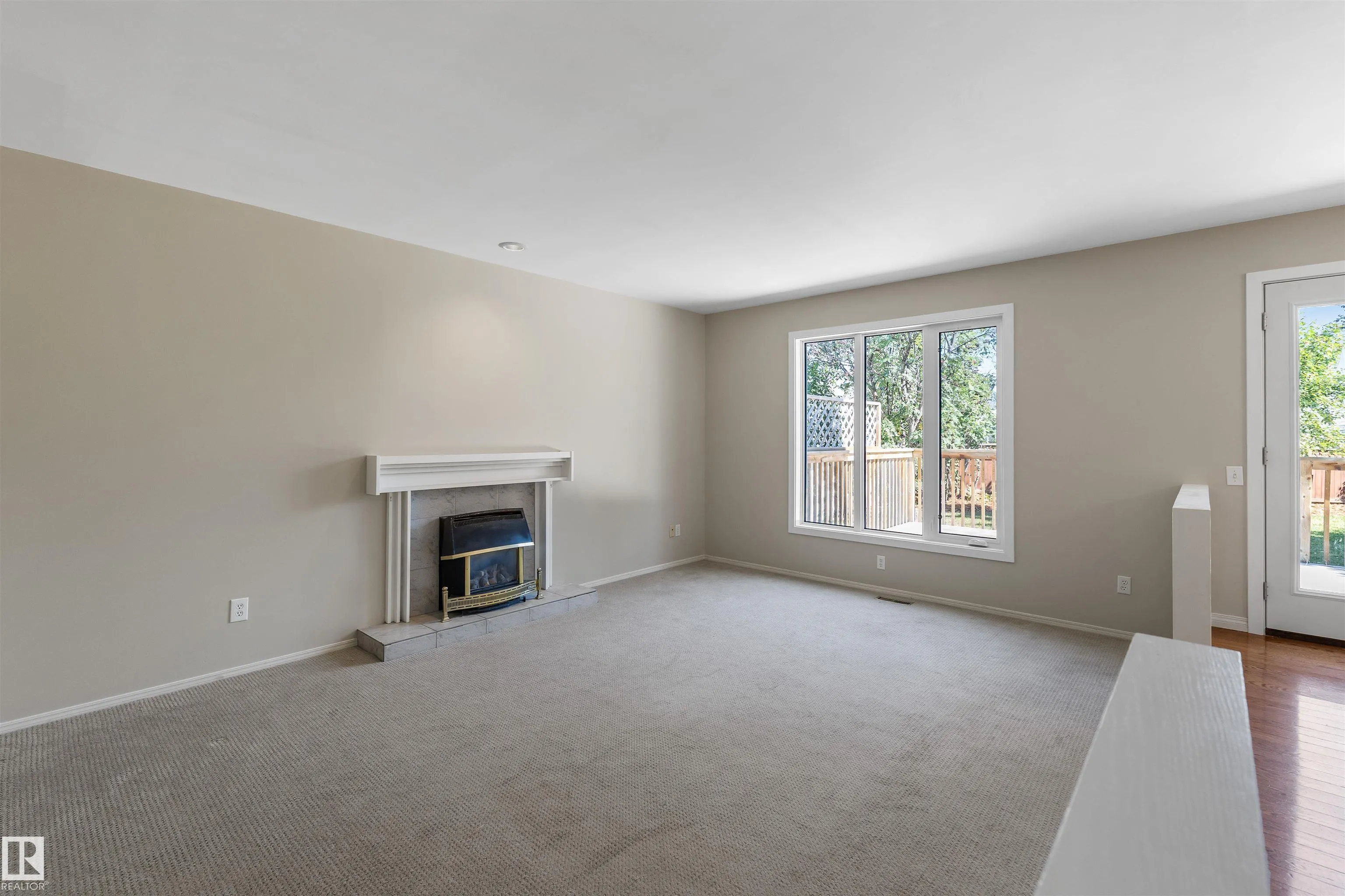 57 DEANE Crescent