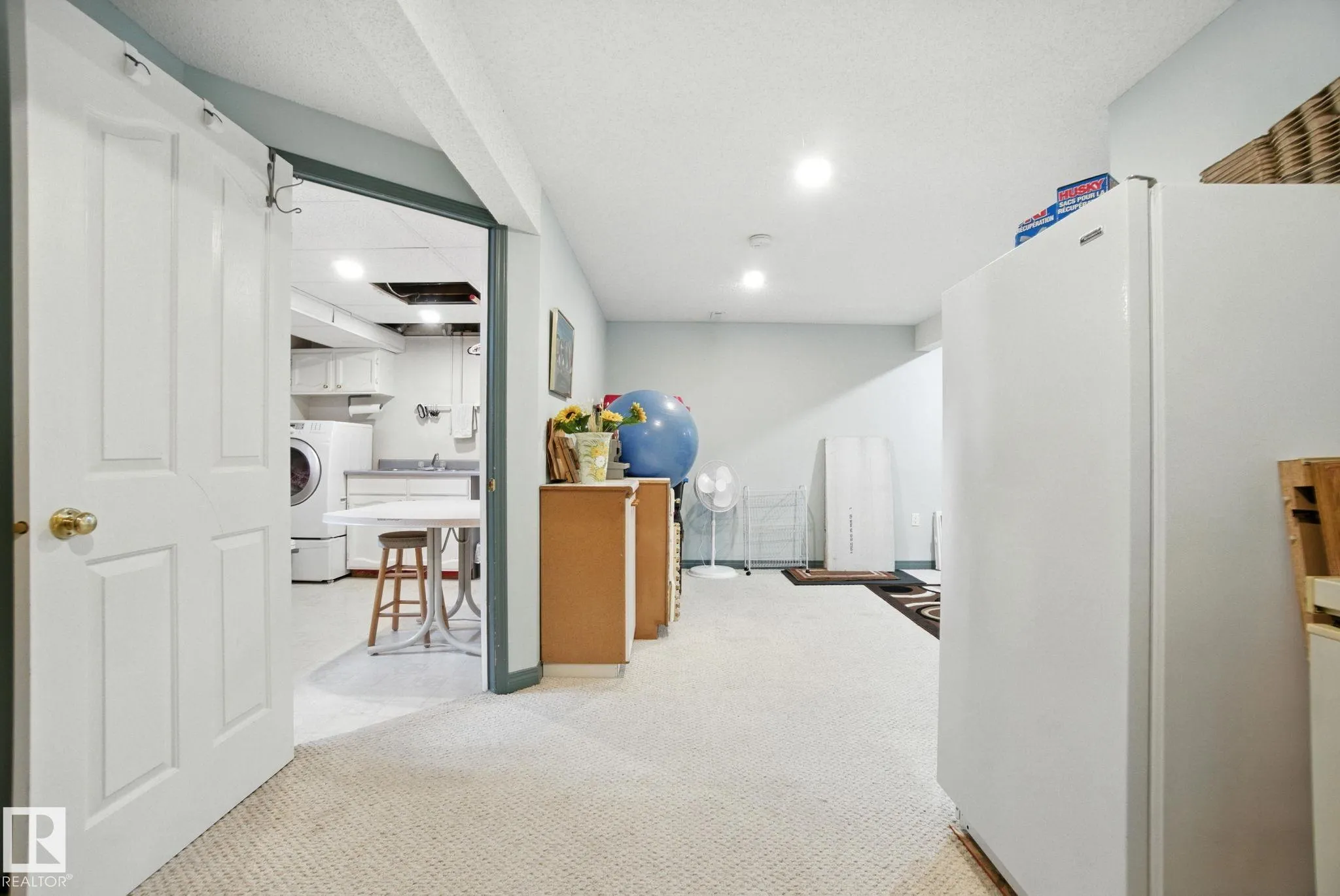 2 LAYDON Drive