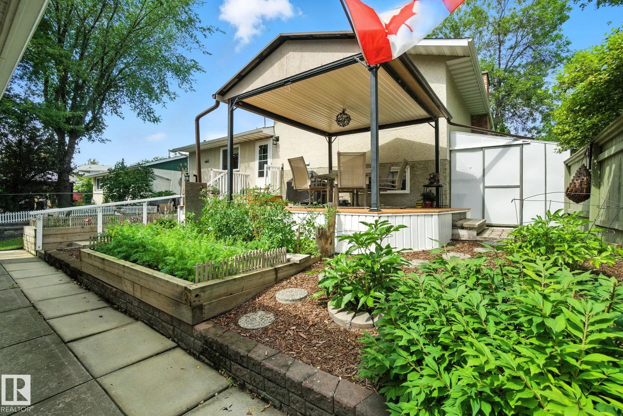 2 LAYDON Drive
