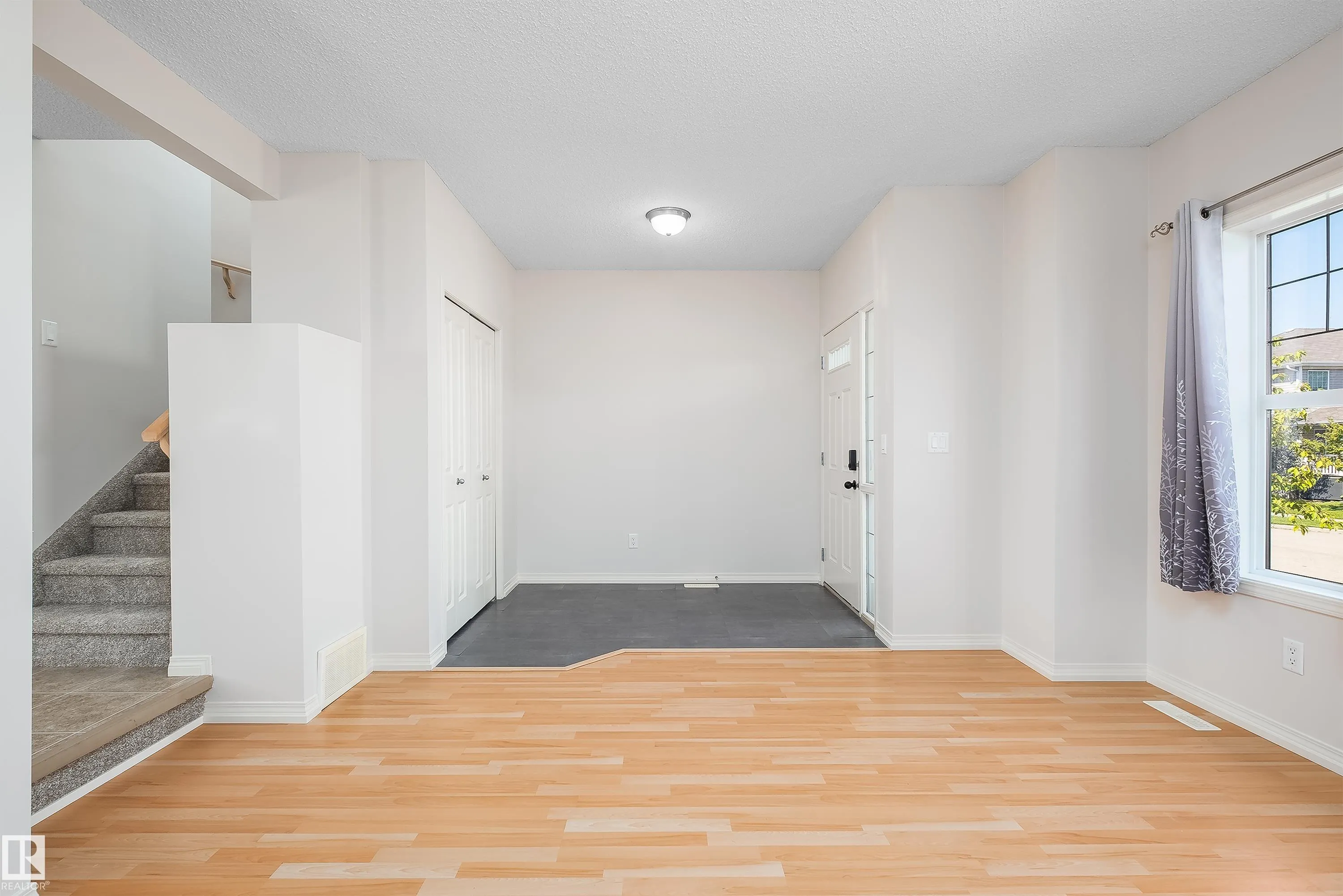 243 SOUTHWICK Way