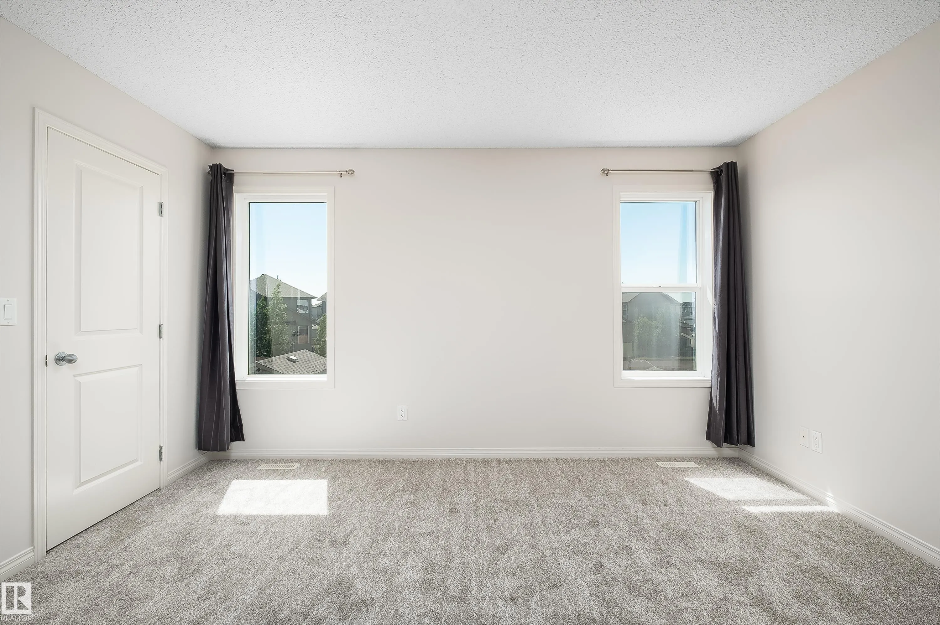 243 SOUTHWICK Way