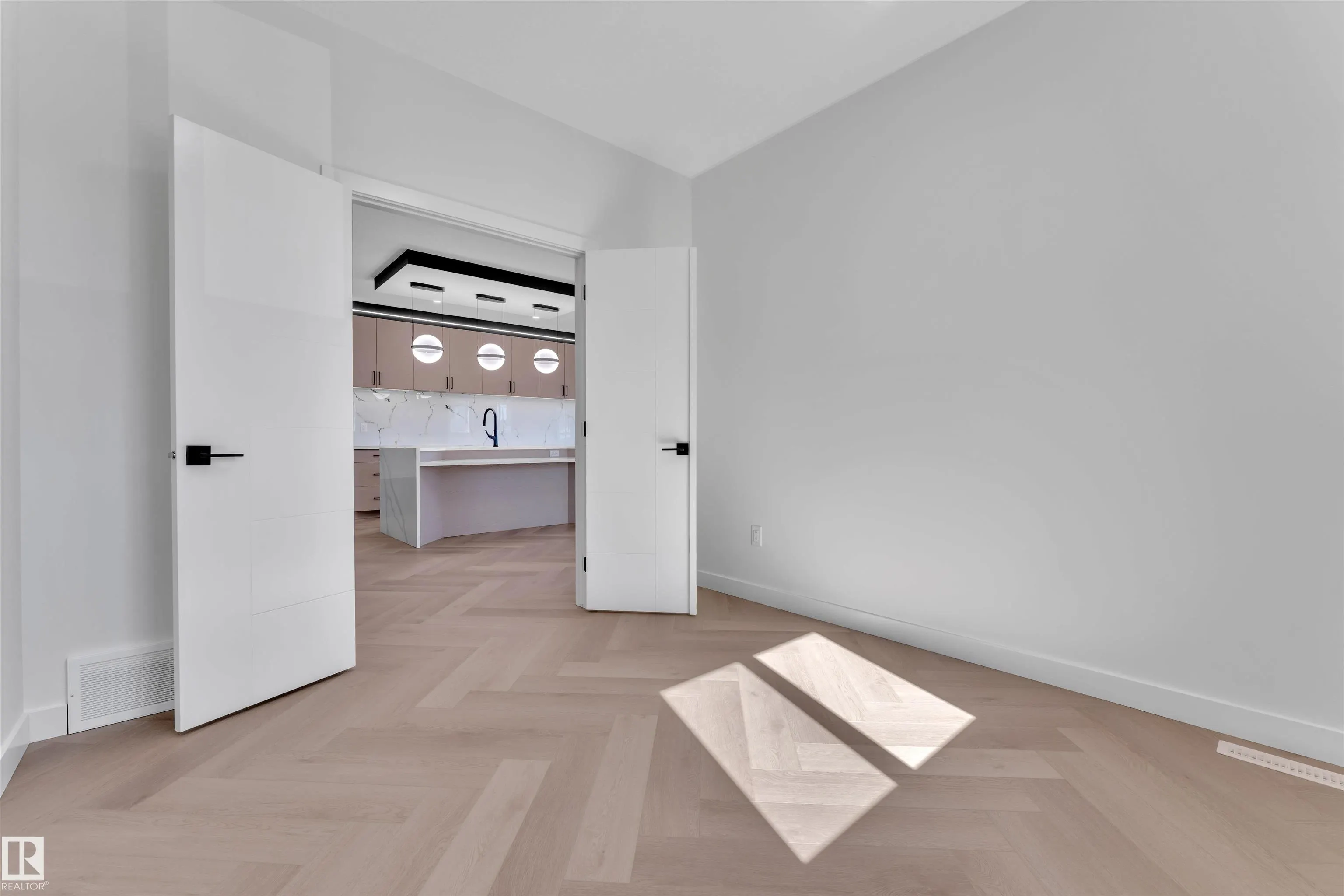 127 Lilac Close