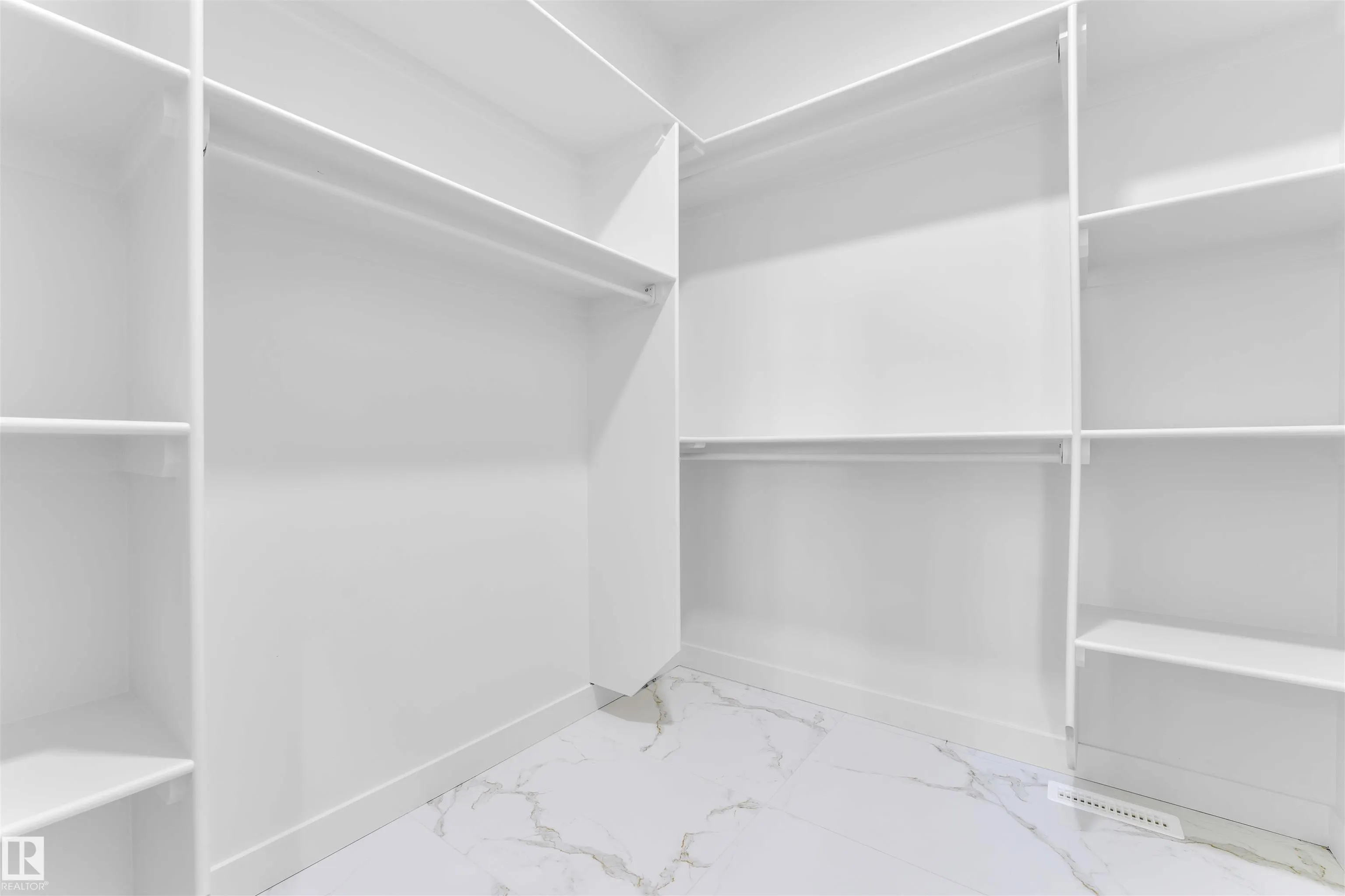127 Lilac Close