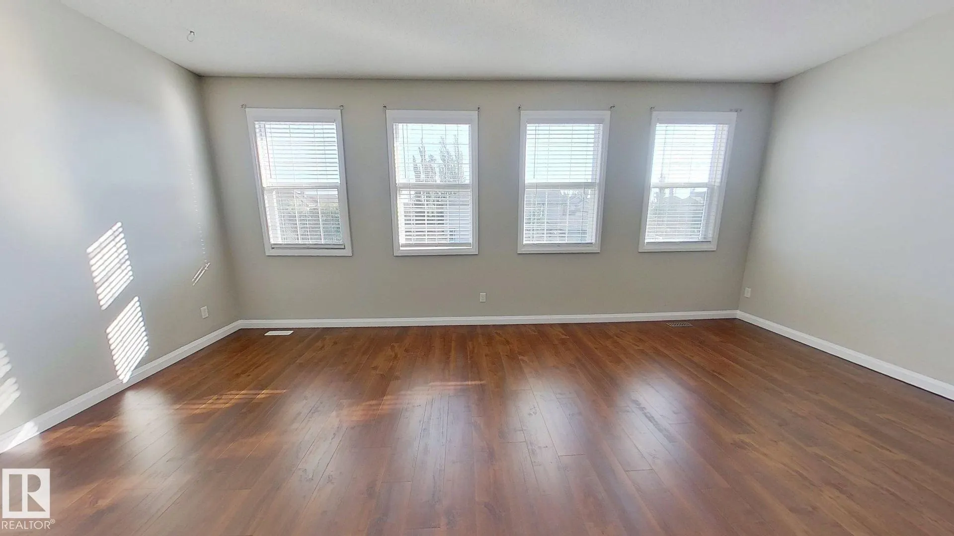 5168 SUNVIEW Drive