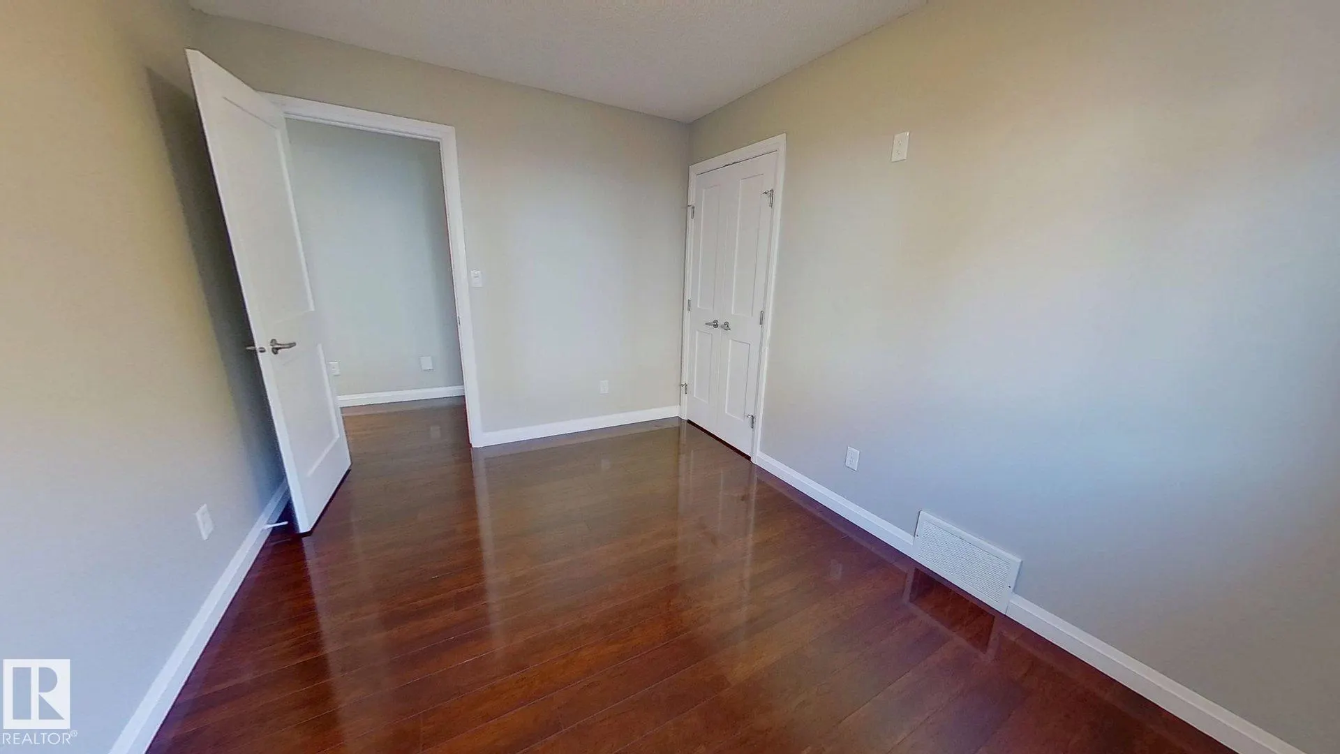 5168 SUNVIEW Drive