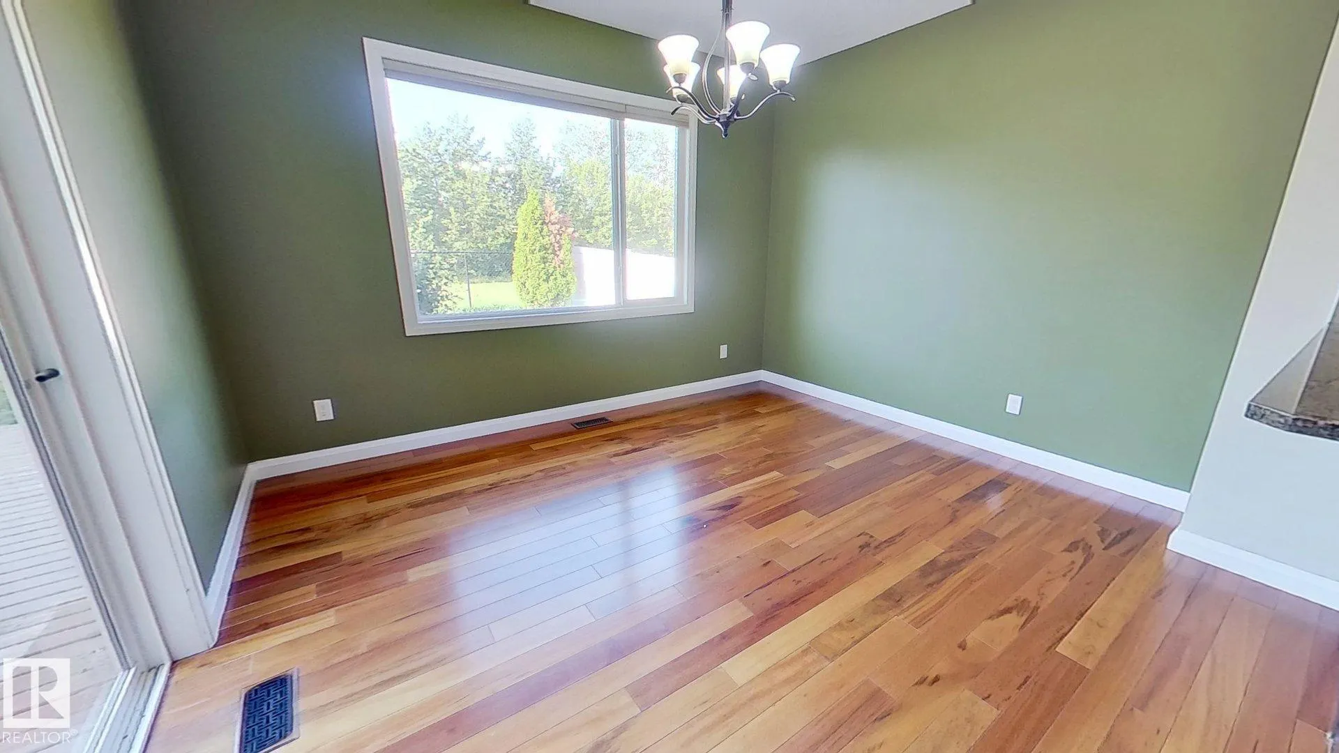 5168 SUNVIEW Drive