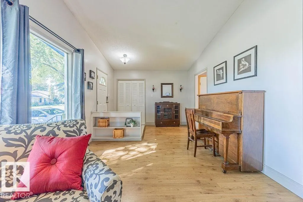 1031 STRATHCONA Drive