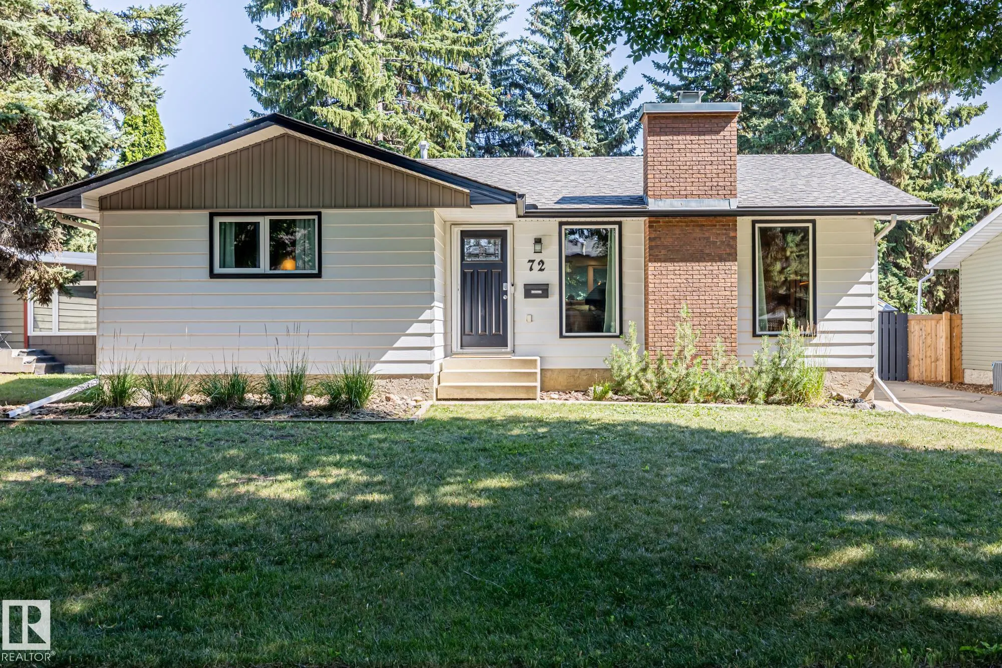 72 FLINT Crescent