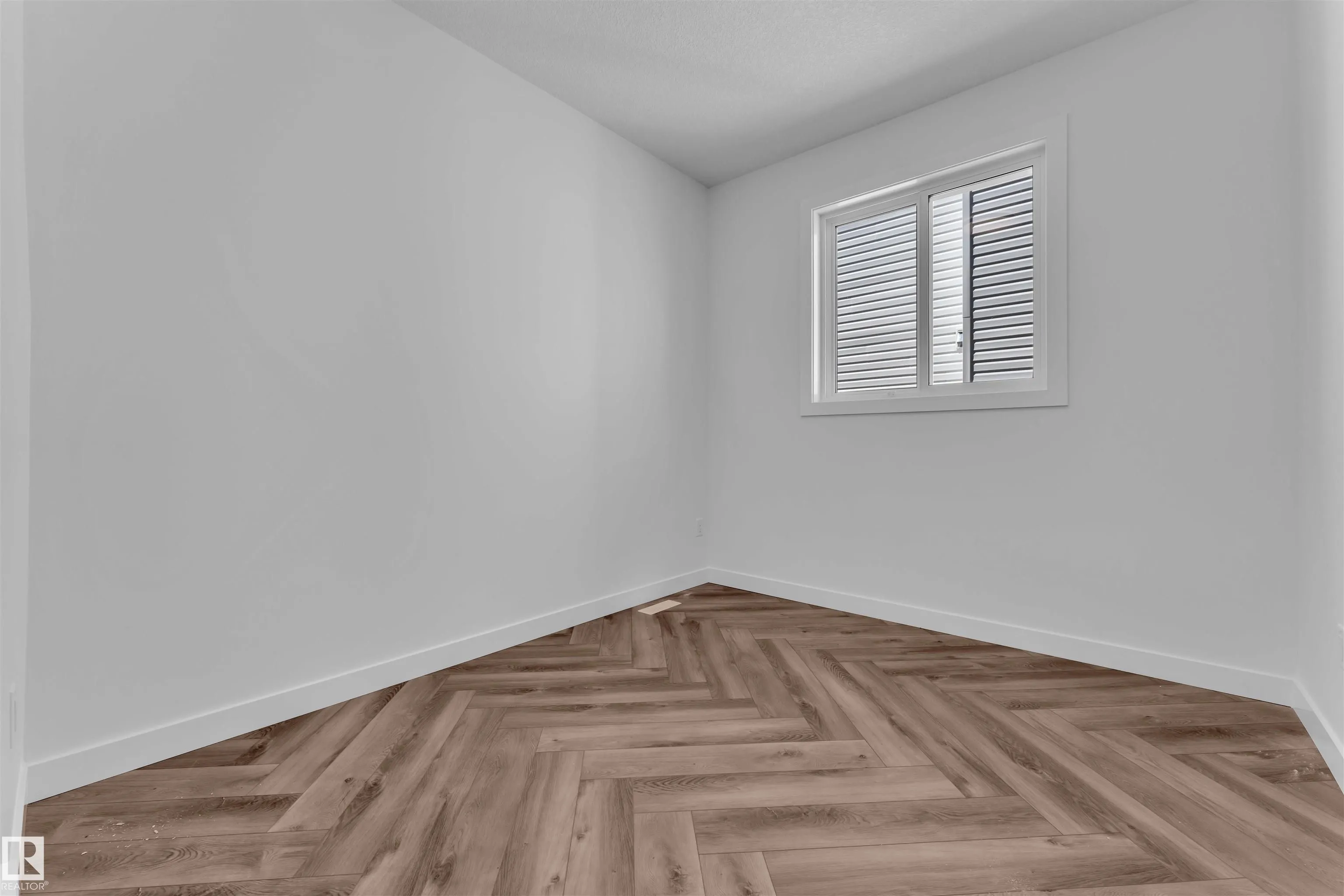 121 Lilac Close