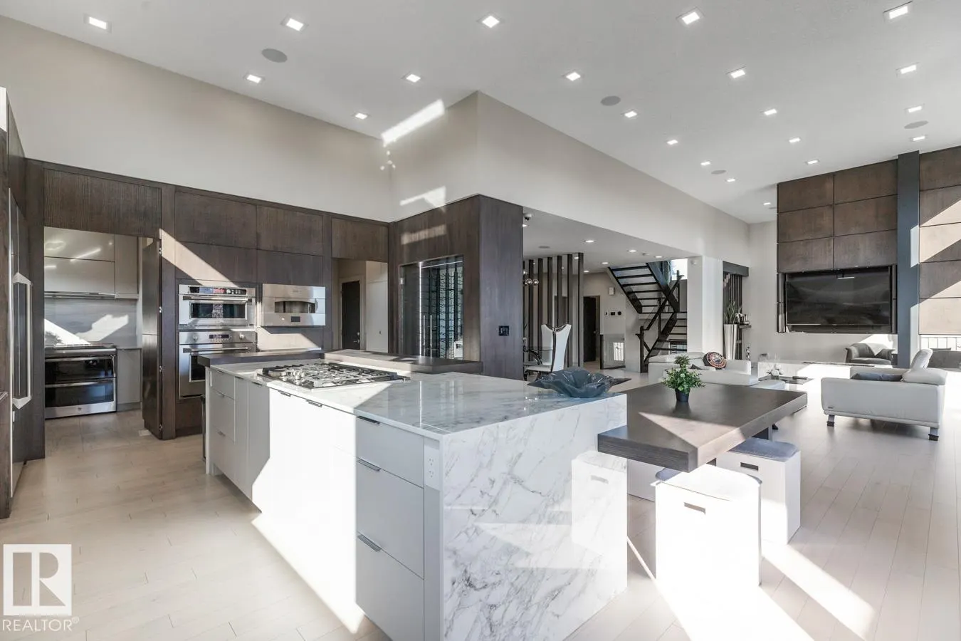 5536 CHEGWIN Point(e)