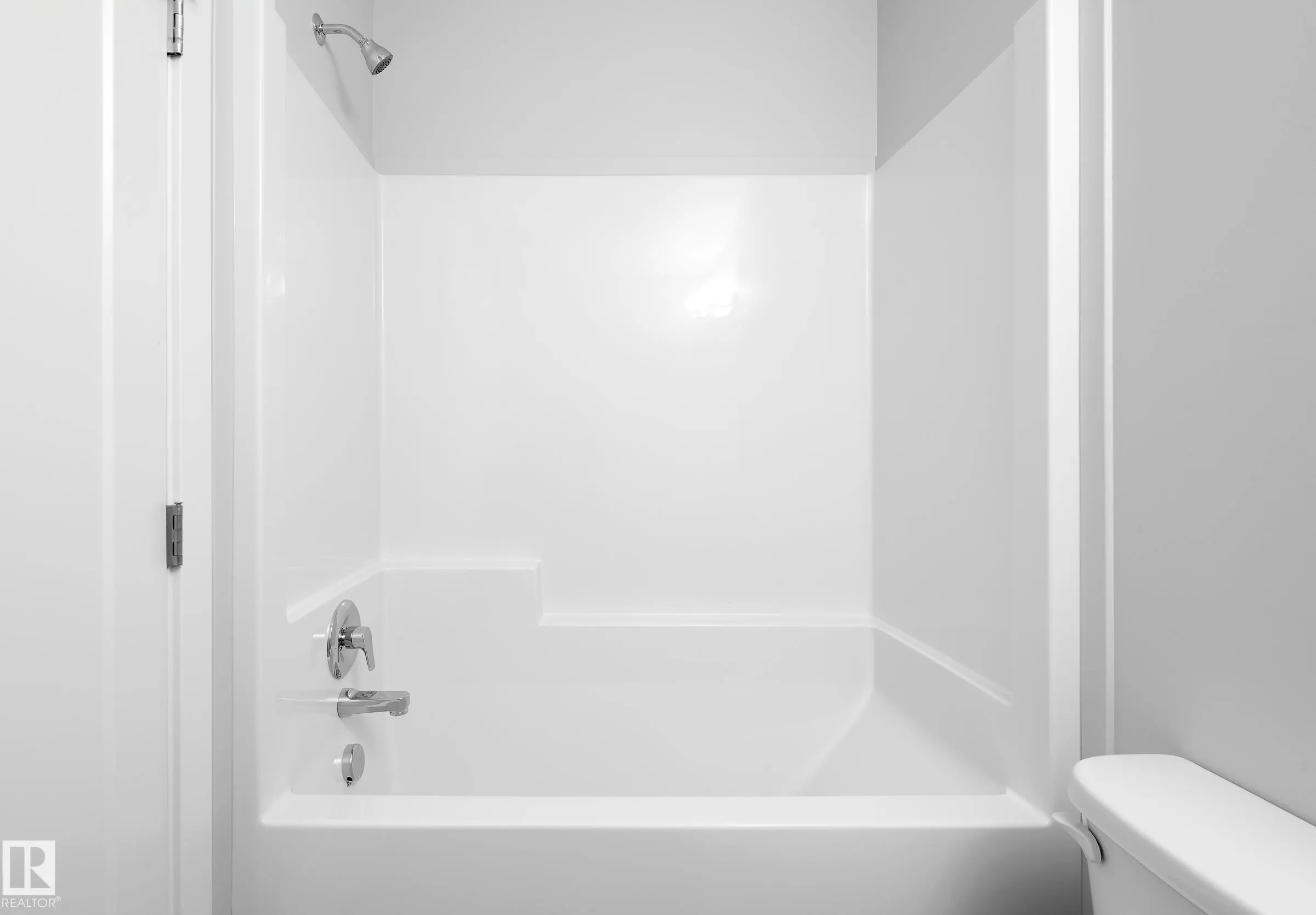 752 Berg Loop