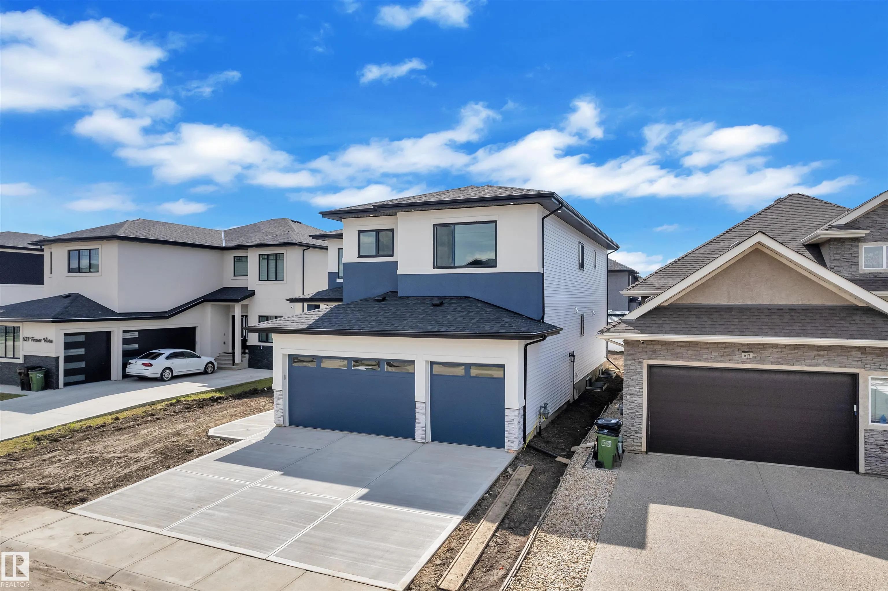 619 FRASER VISTA Vista